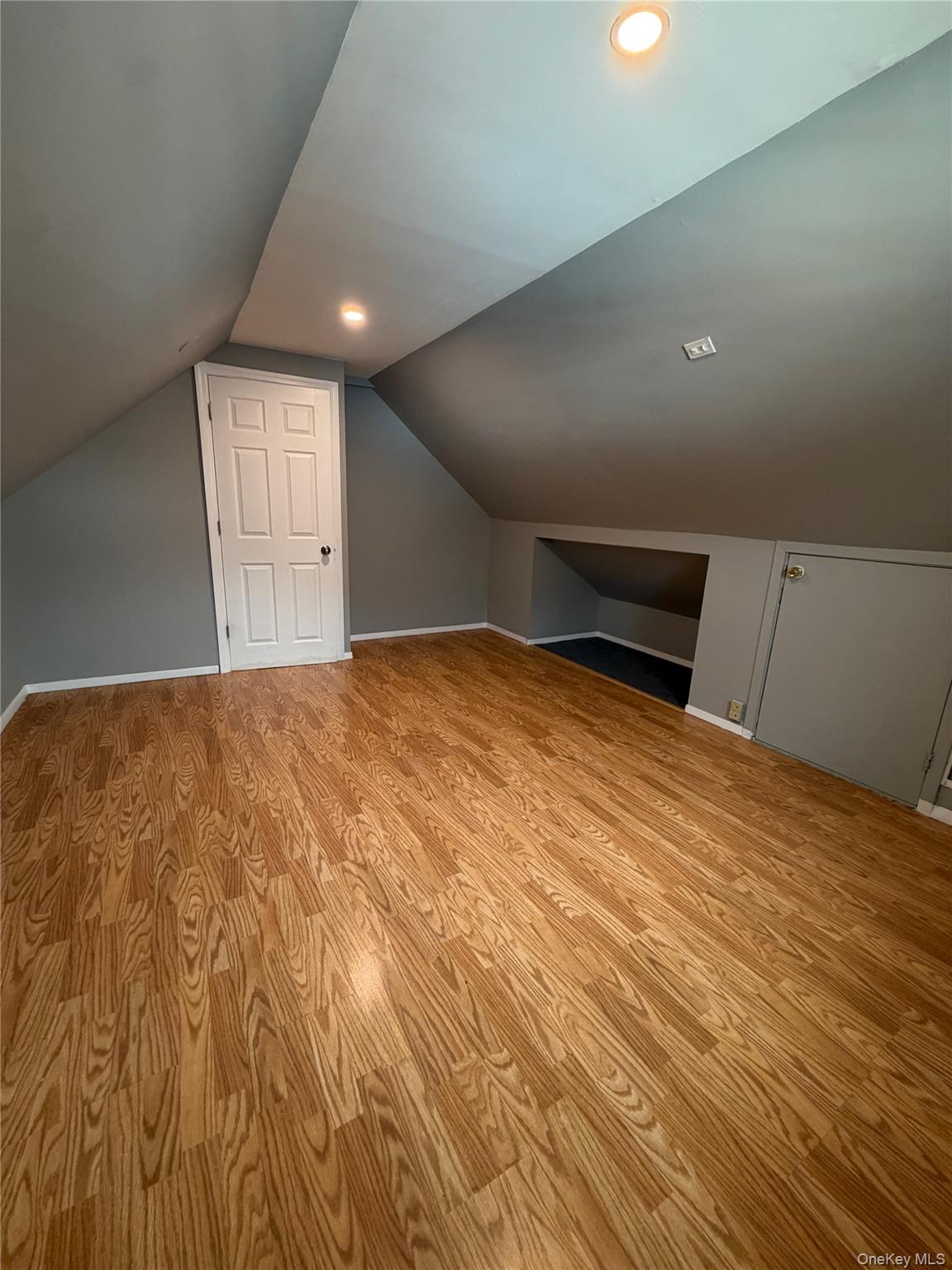 82 E Hollywood Avenue – For Rent photo 8