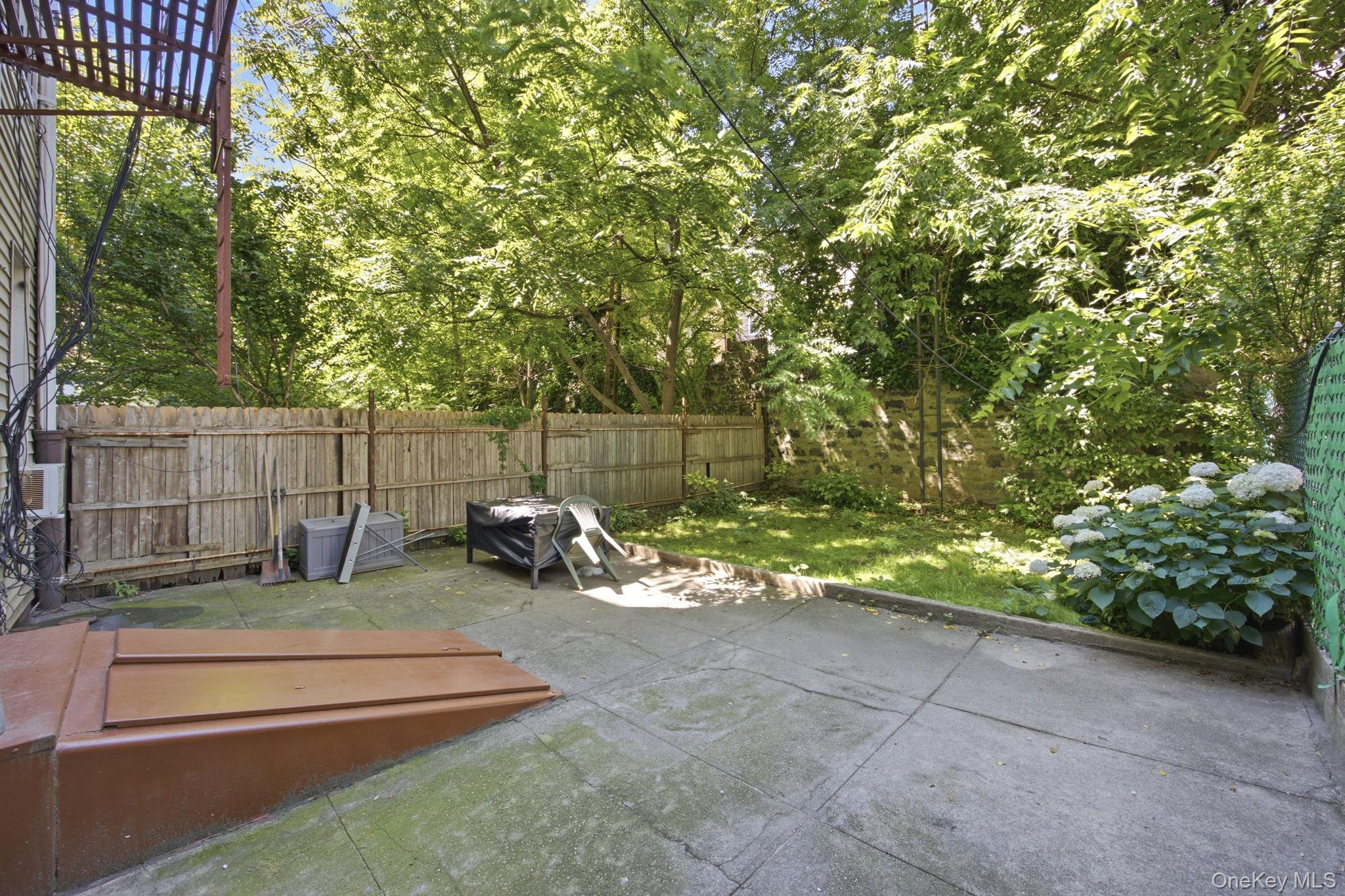317 Eckford Street – For Sale photo 28