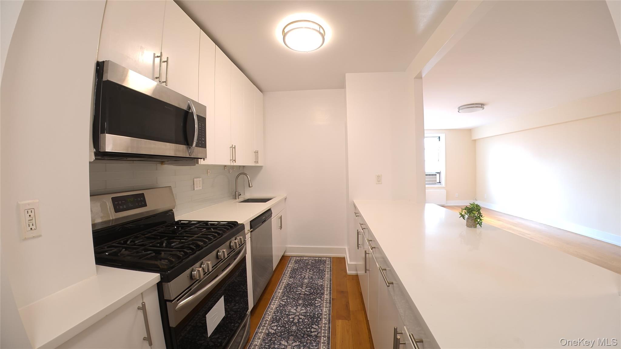 14220 Franklin Avenue, Unit 7F
