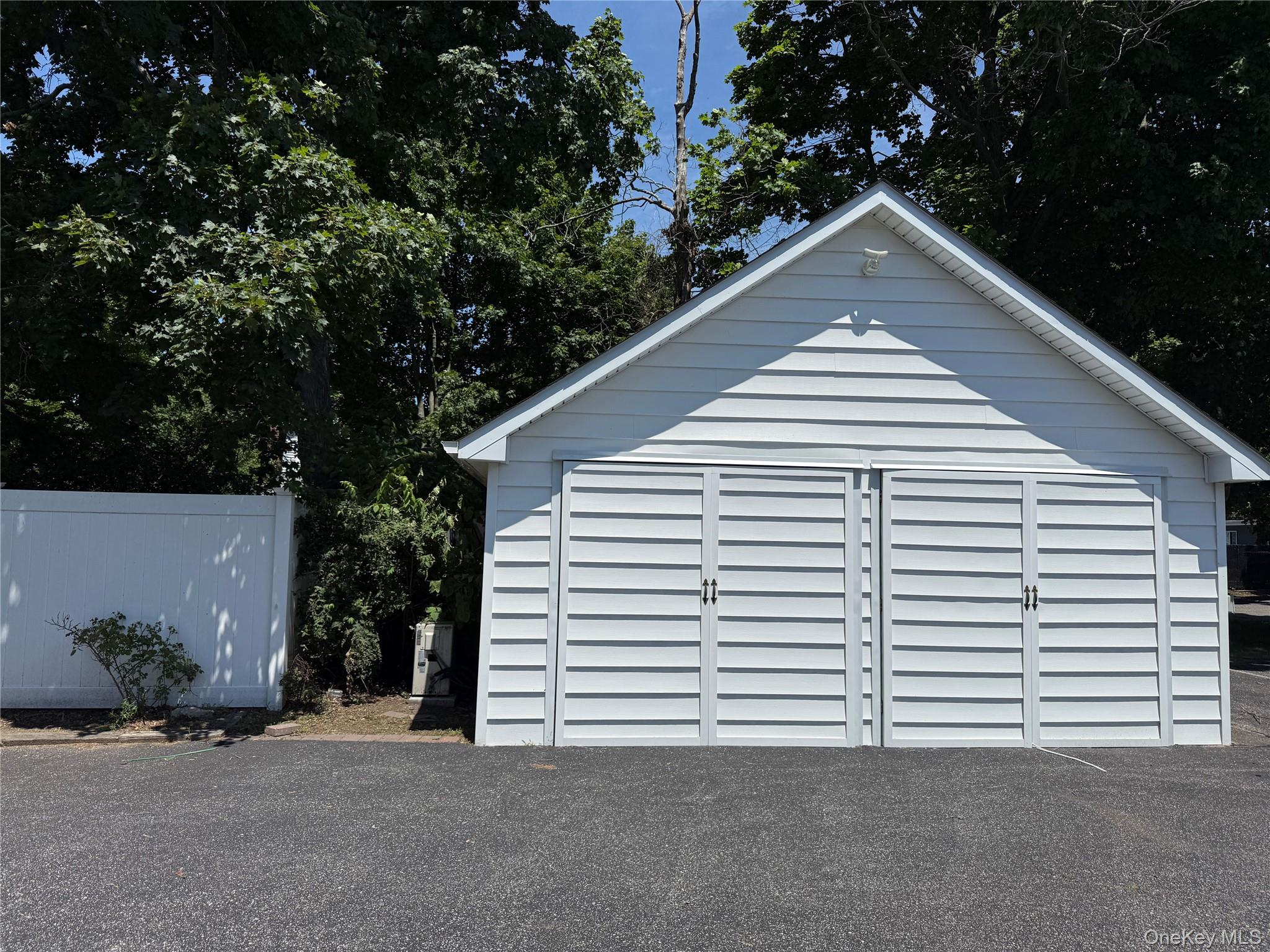 156 N Ocean Avenue – For Sale photo 25