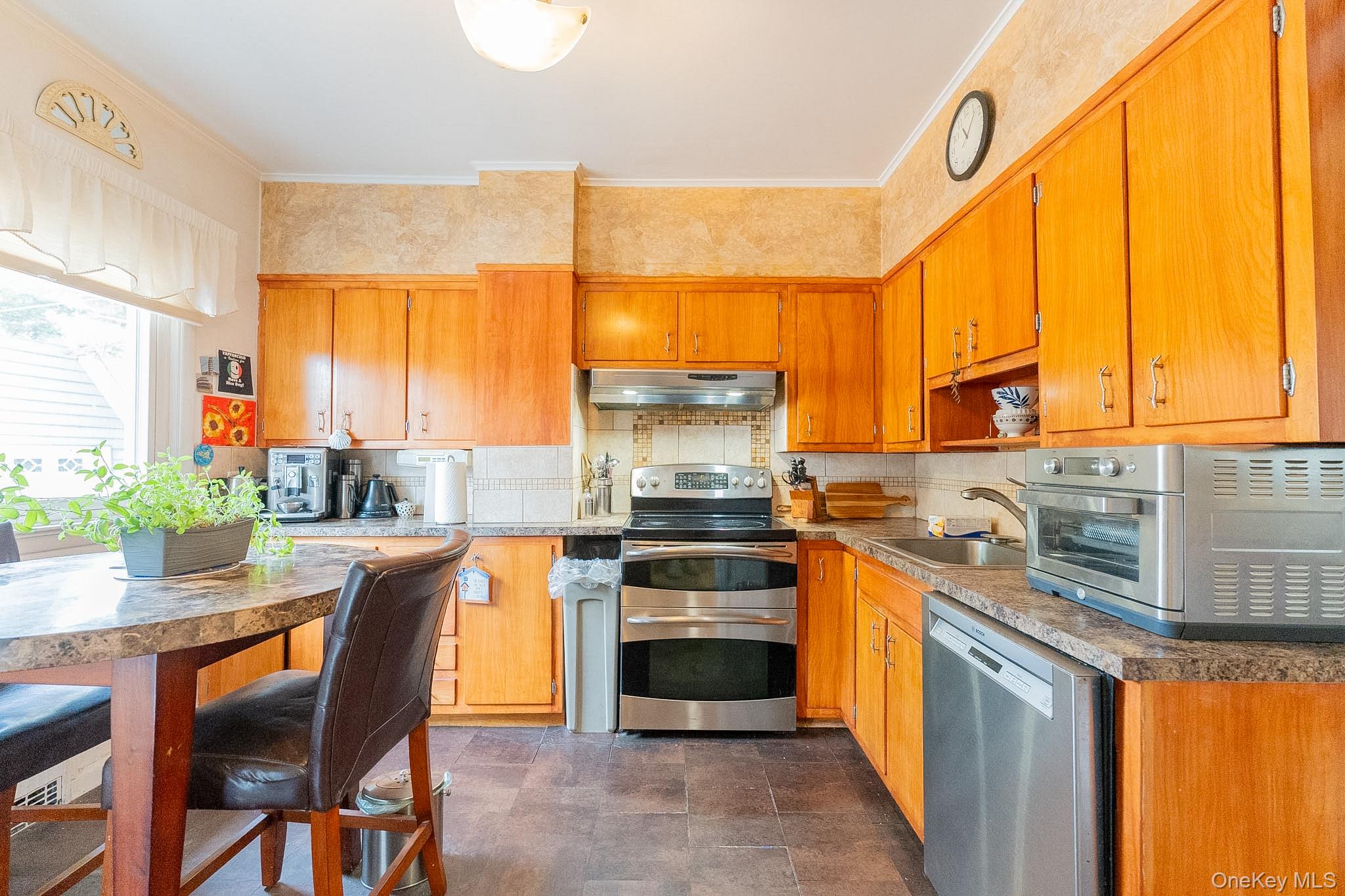 33-28 155th Street – For Sale photo 8