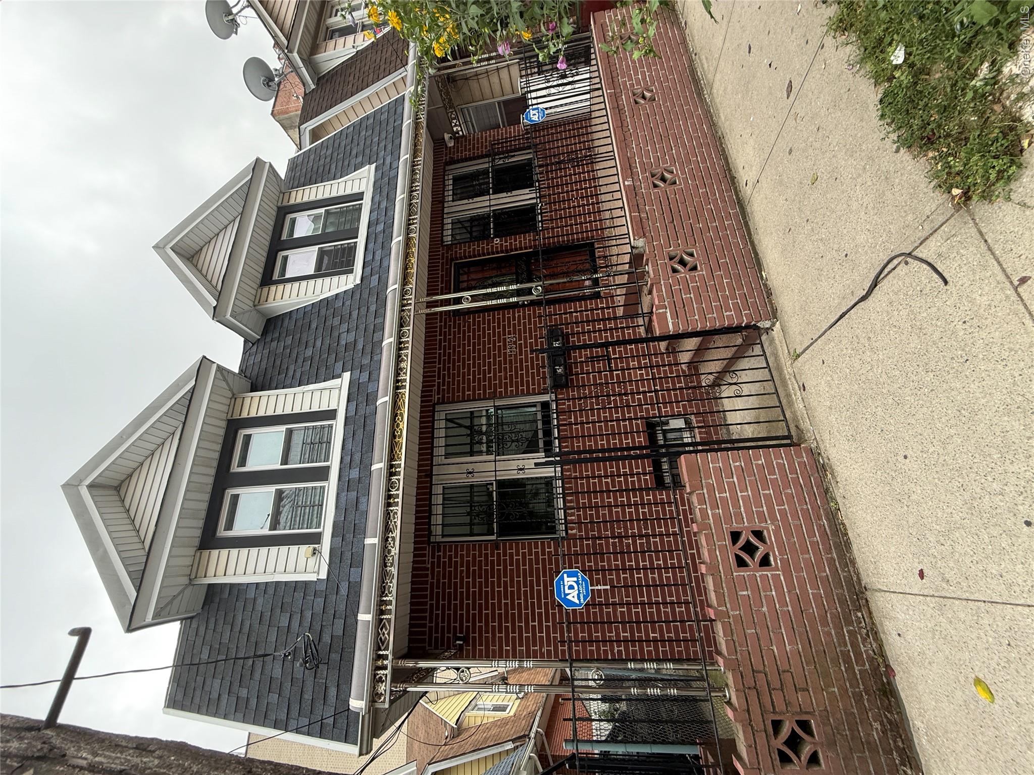 173-24 89th Avenue – For Sale photo 3