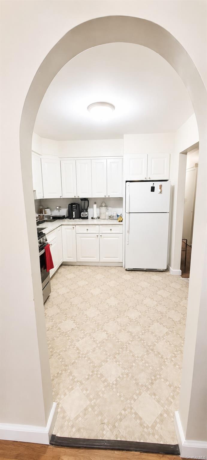 9206 242nd Street – For Rent photo 2