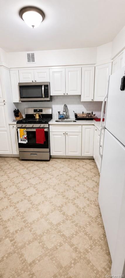 9206 242nd Street – For Rent