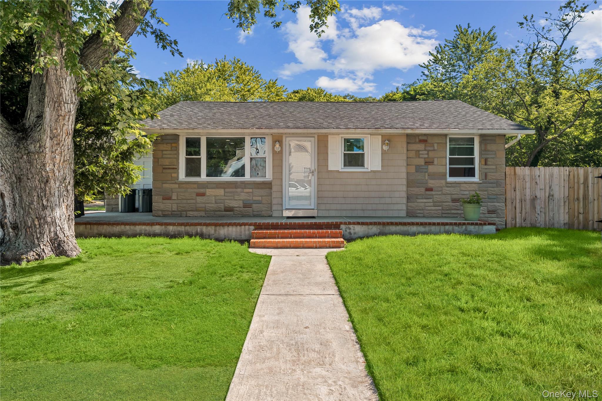 277 McKinley Drive – For Sale
