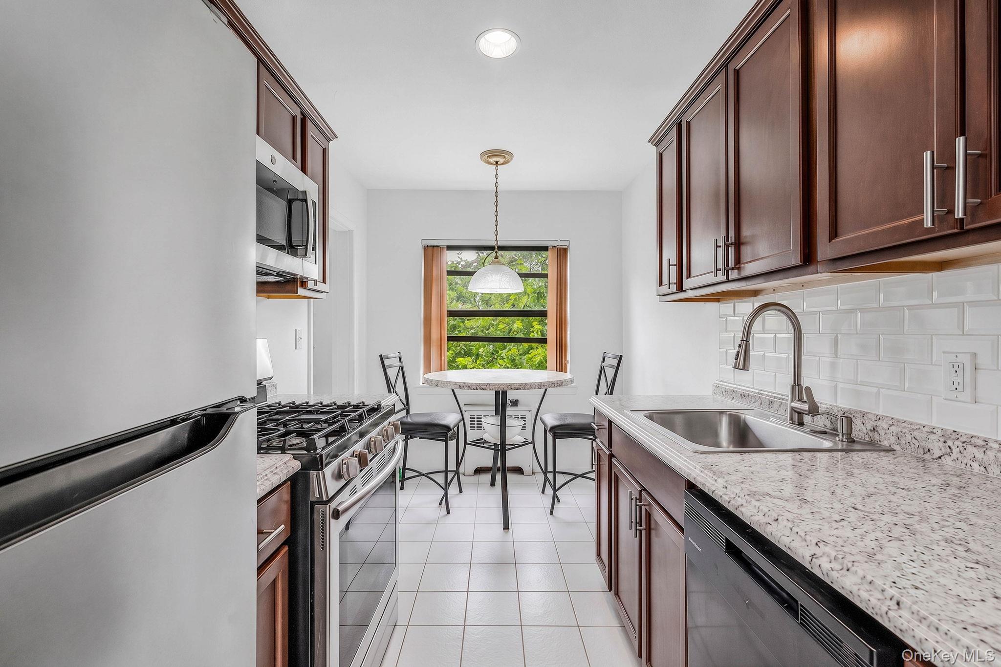 1205 Broadway, Unit F-24 photo 7