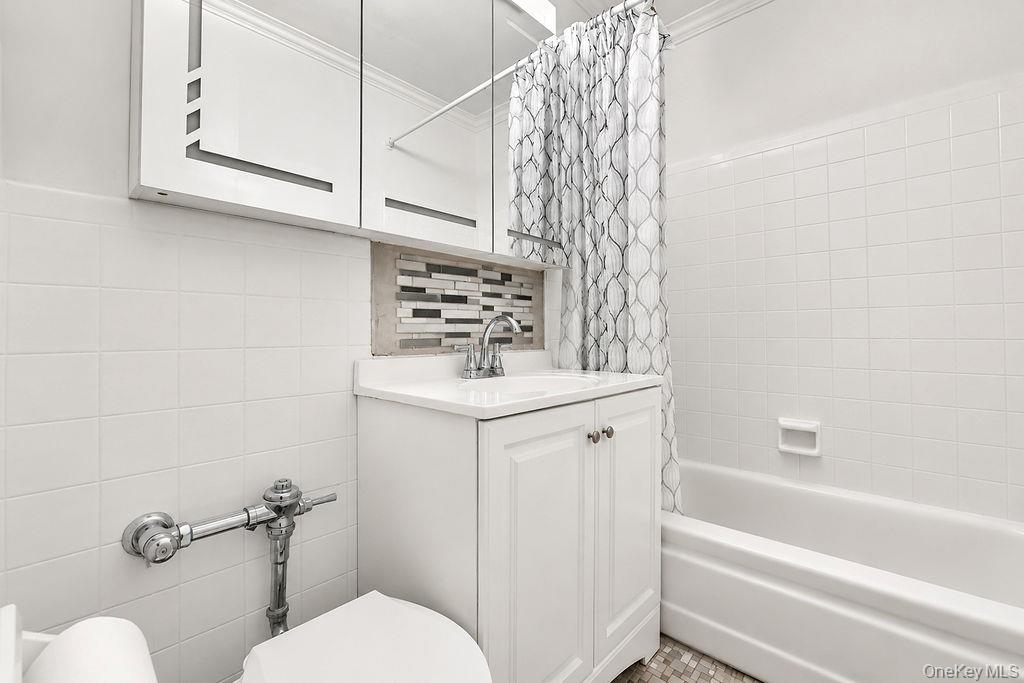 9910 60th Avenue, Unit 5J photo 12