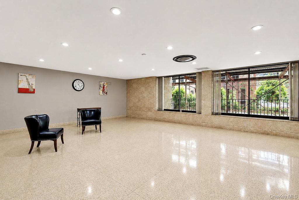 9910 60th Avenue, Unit 5J photo 4