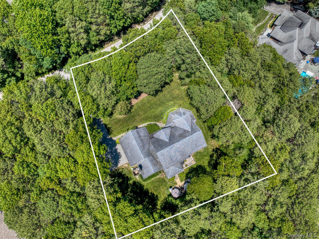 143 Malloy Drive – For Sale photo 3