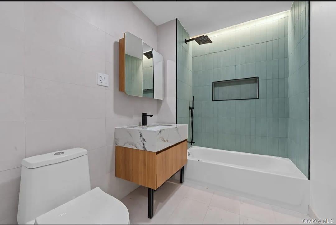 933 Brooklyn Avenue – For Sale photo 3