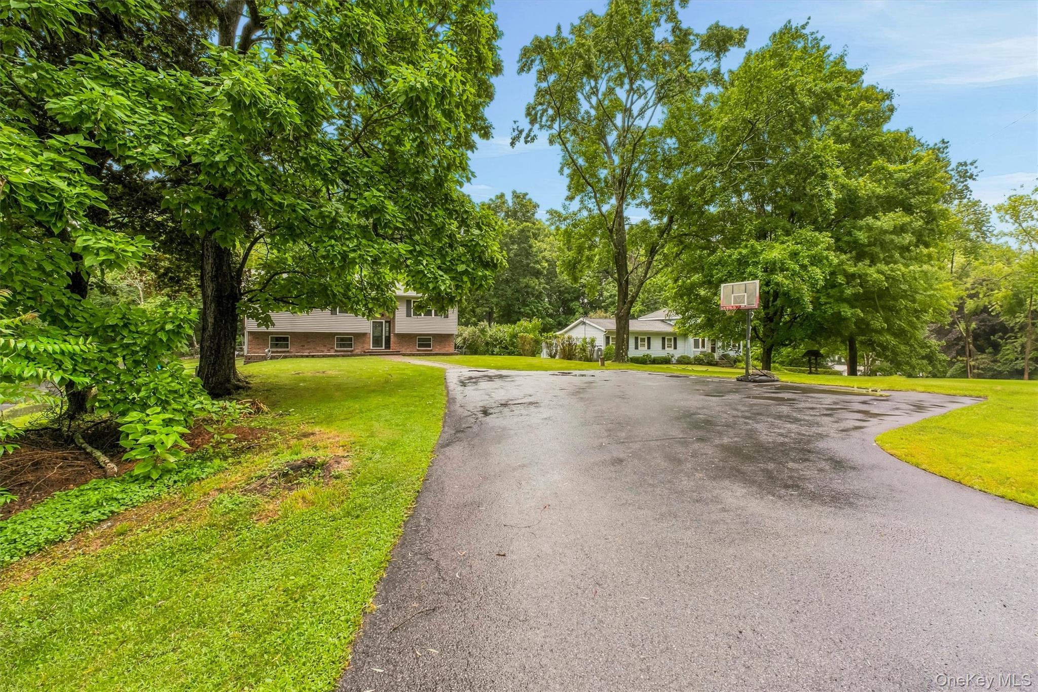 2 Netherwood Drive – For Sale photo 2