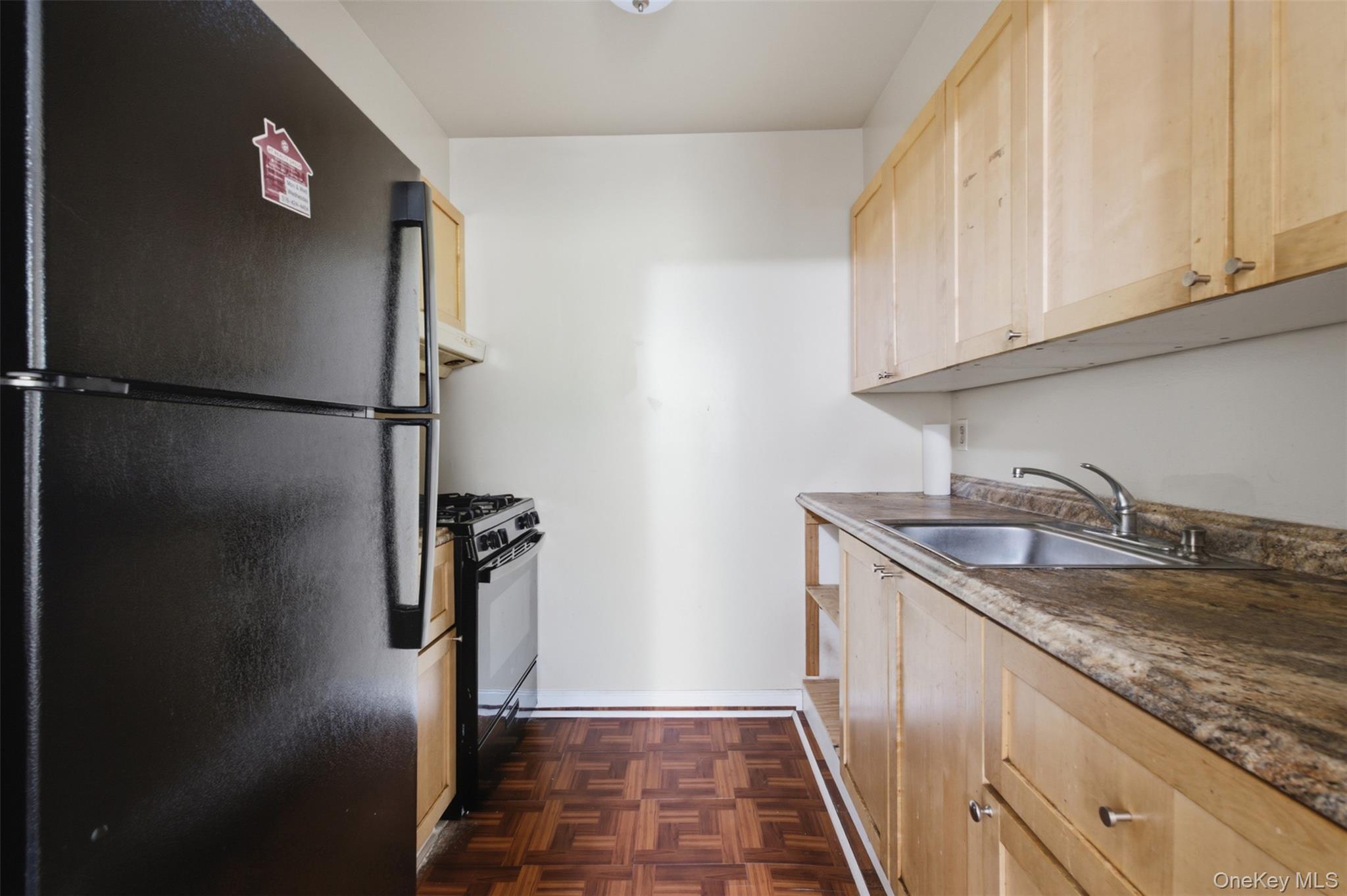 2000 Mapes Avenue – For Sale photo 5