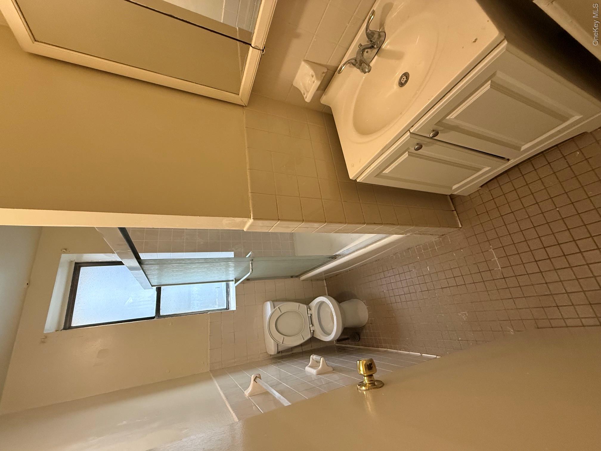 2116 Honeywell Avenue, Unit 5 photo 4
