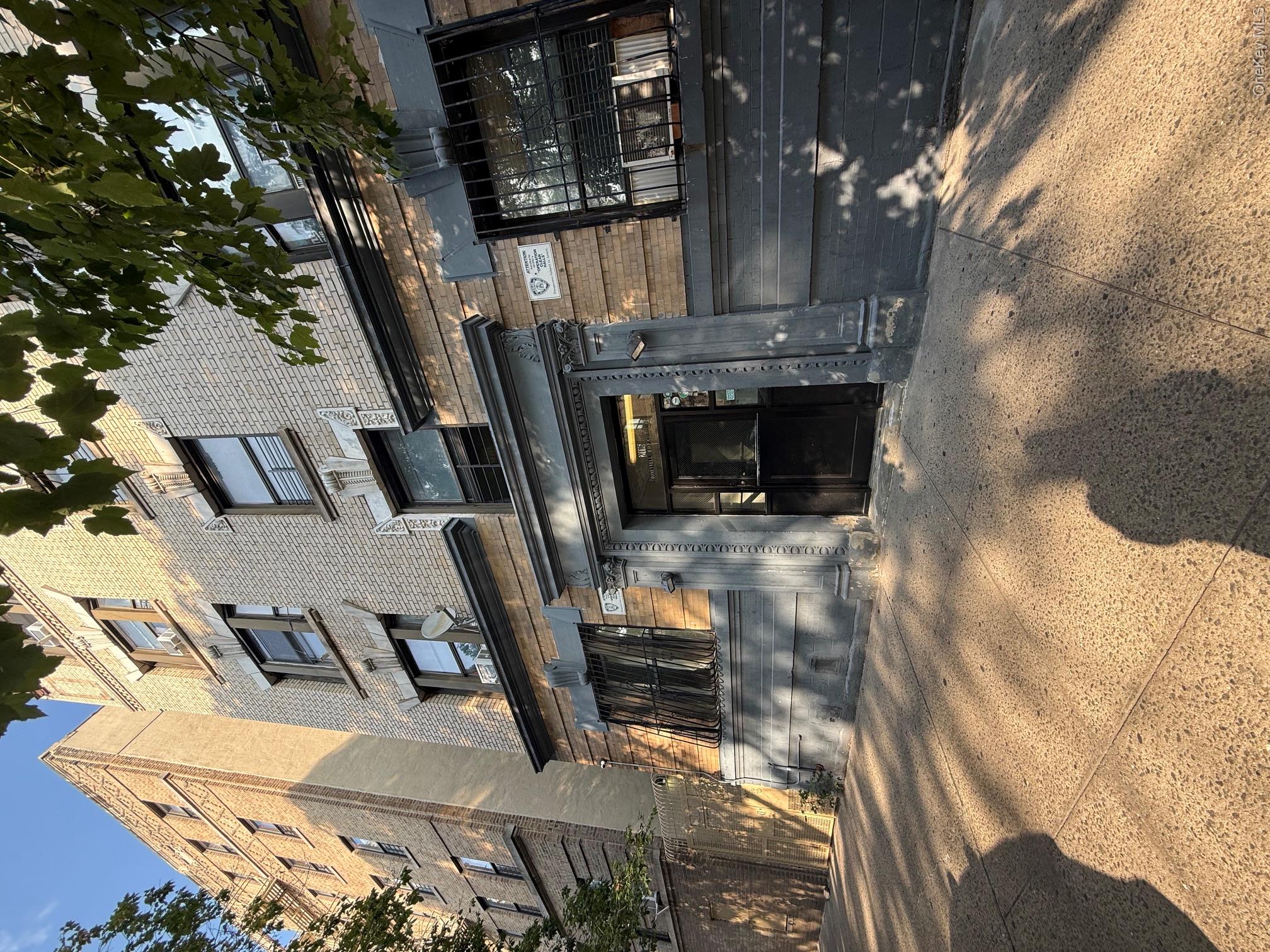 2116 Honeywell Avenue, Unit 5