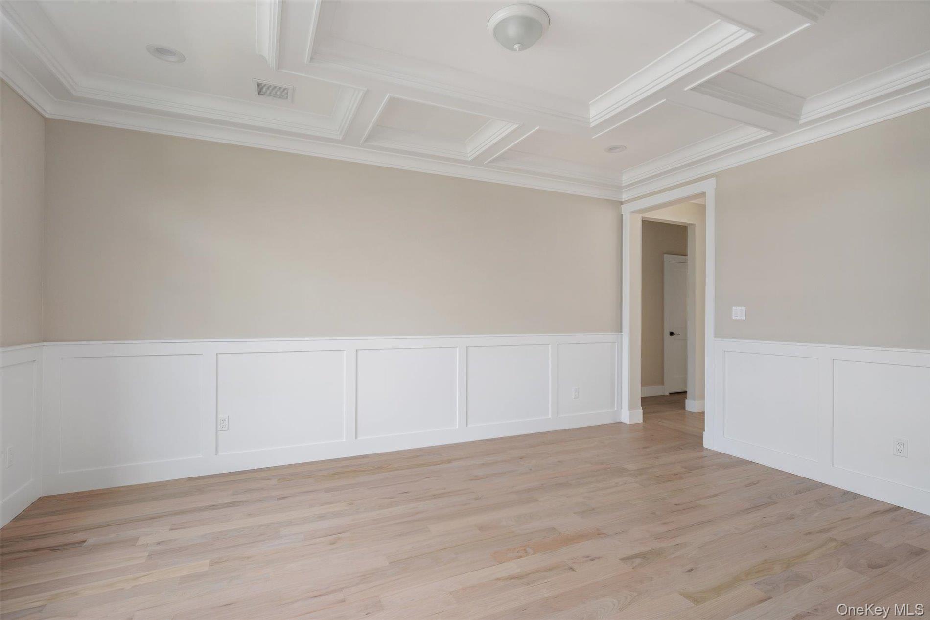 3380 Silverton Avenue – For Sale photo 4