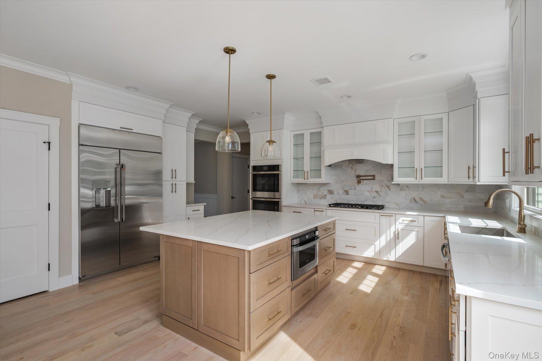 3380 Silverton Avenue – For Sale photo 9