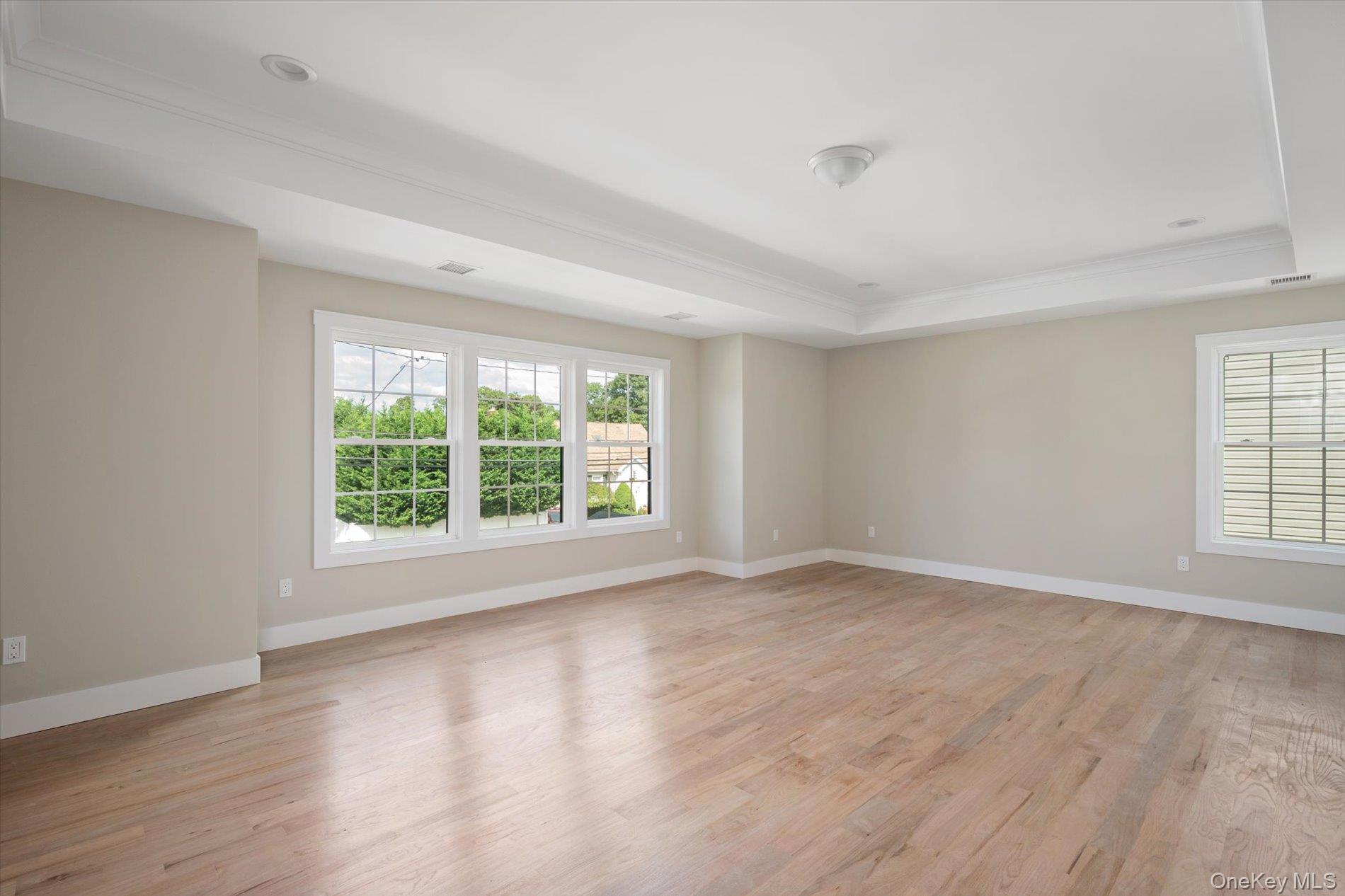 3380 Silverton Avenue – For Sale photo 12