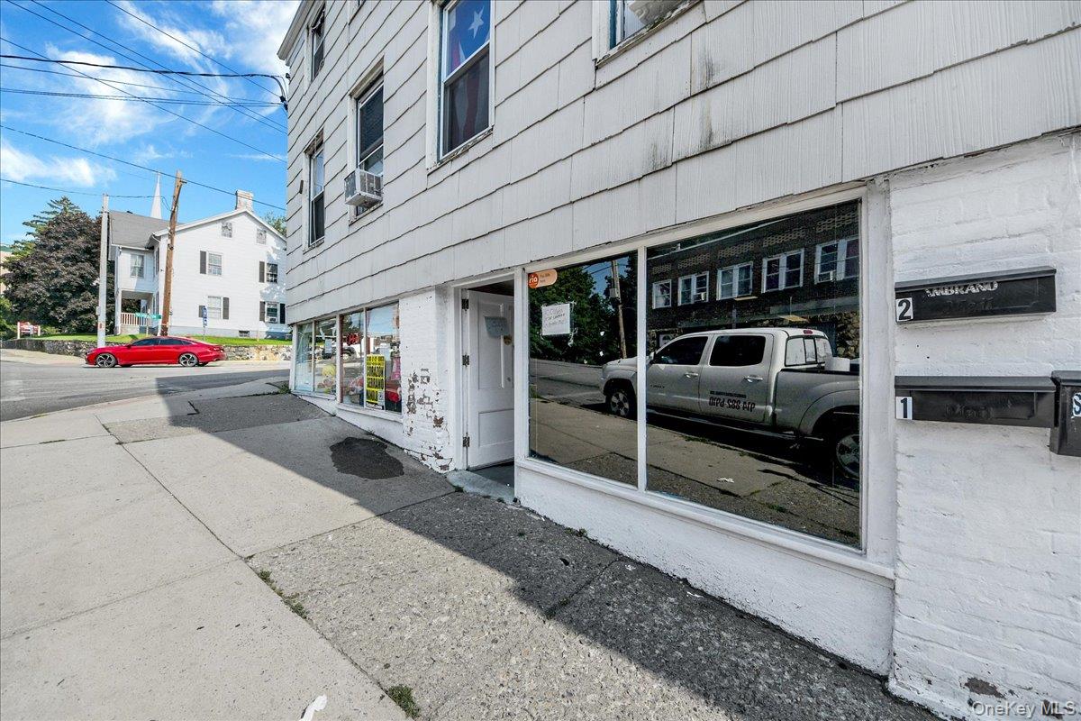 629 South Street – For Sale photo 5