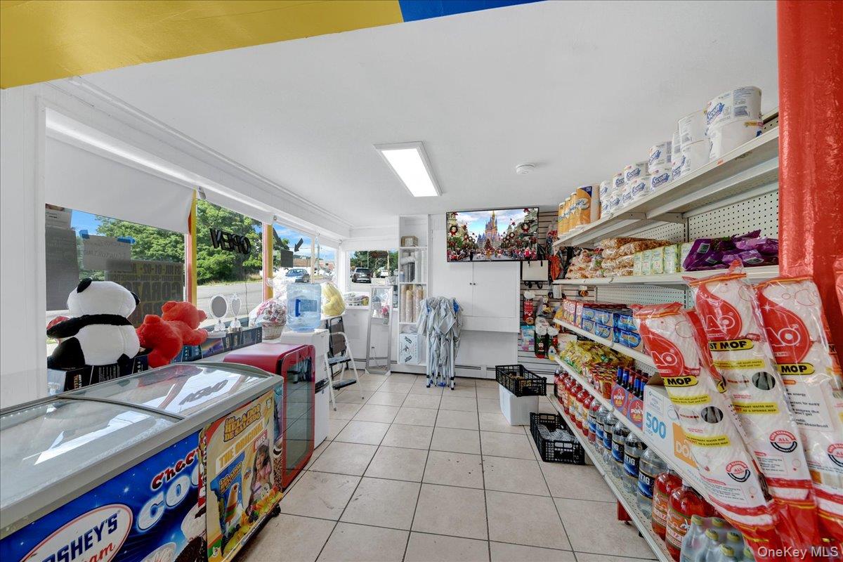 629 South Street – For Sale photo 9