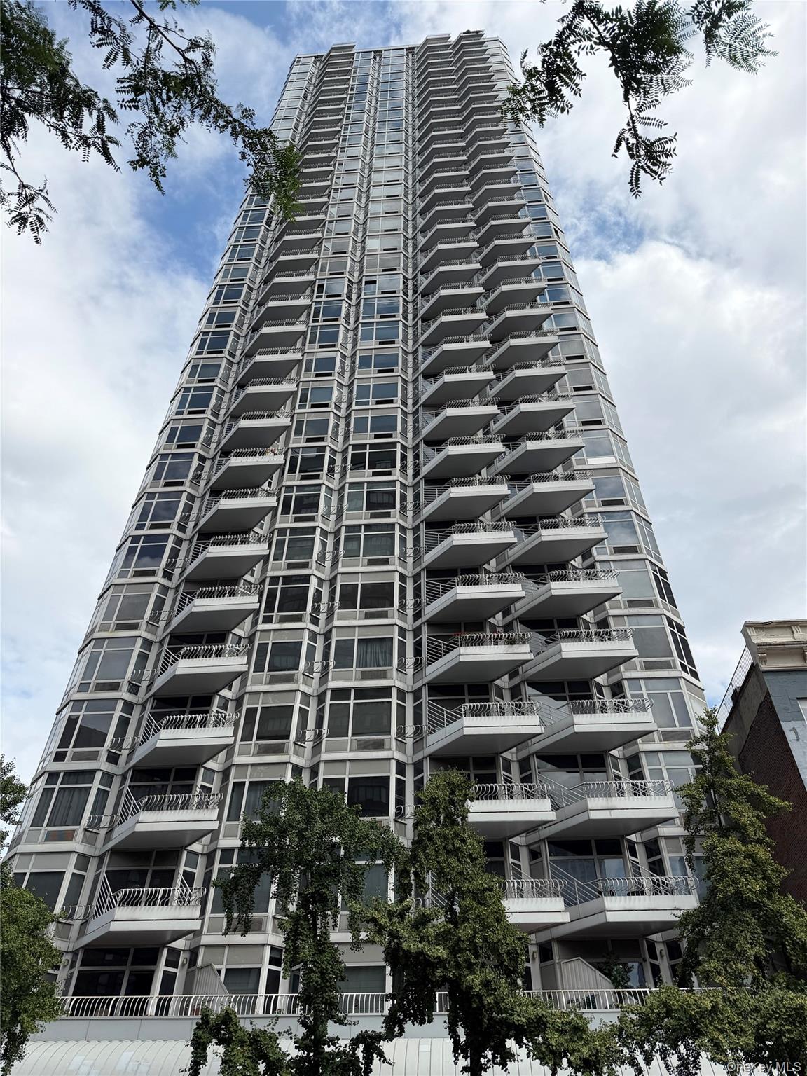 200 E 32nd Street, Unit 28C photo 3