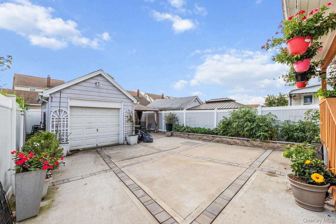 9446 214th Place – For Sale photo 17
