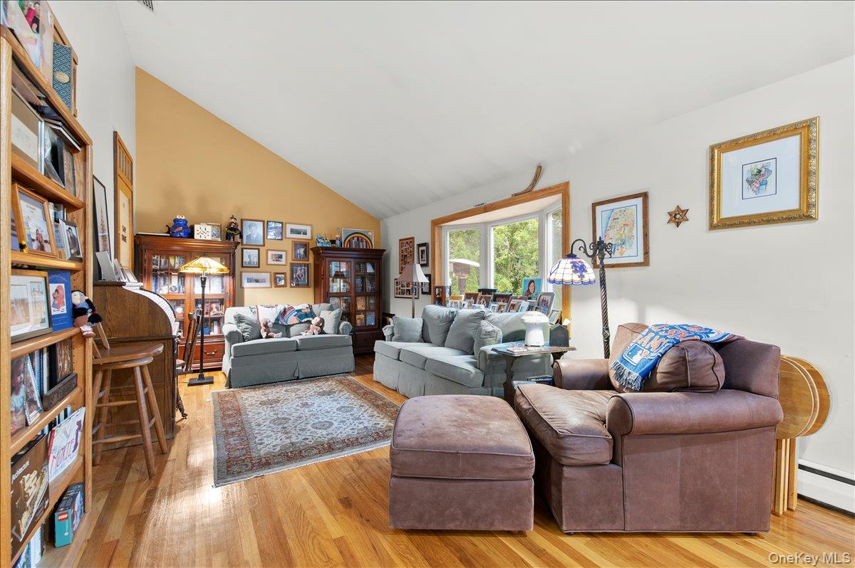 9 Donald Drive – For Sale photo 4