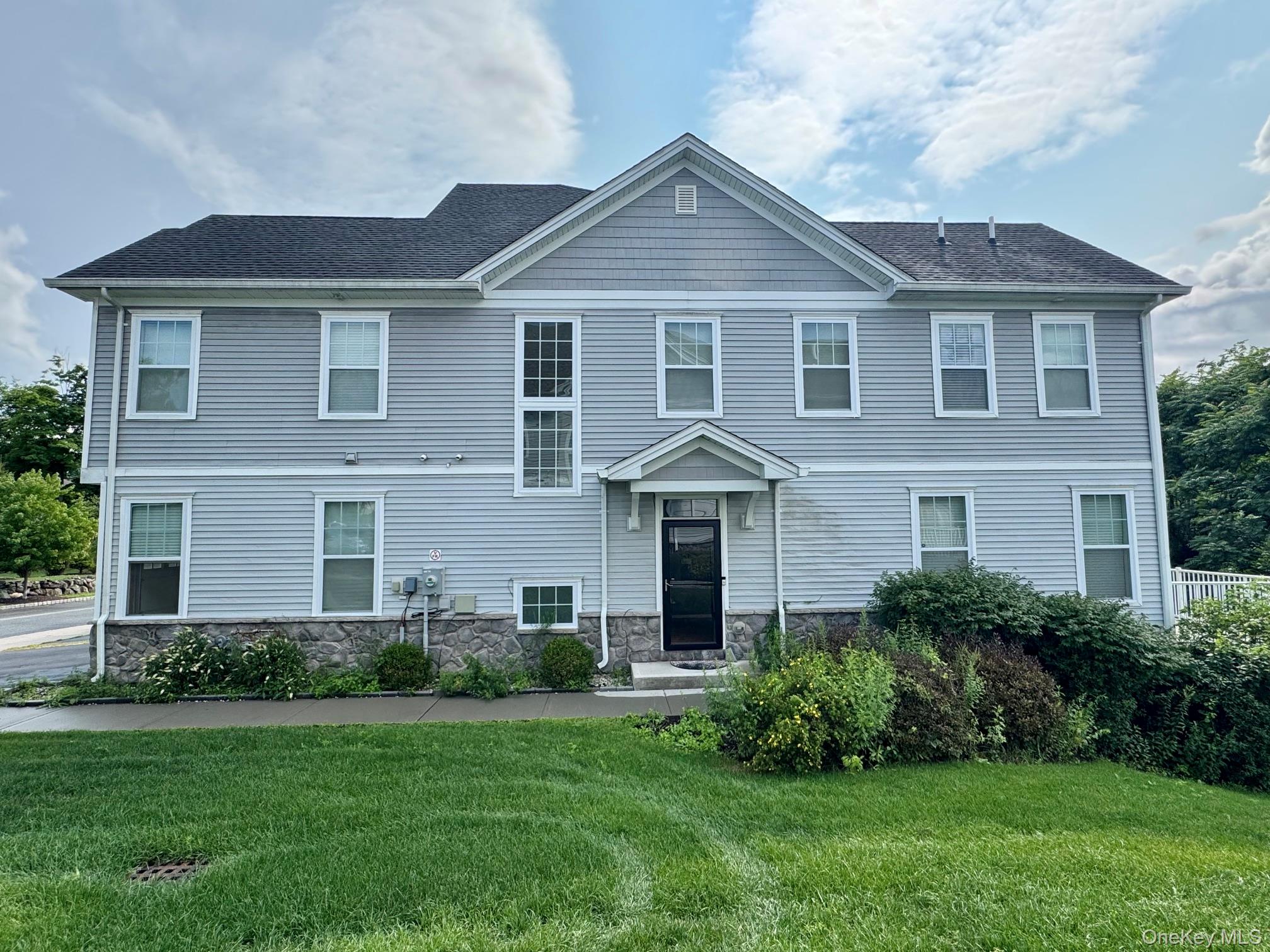95 Meadow View Drive – For Rent photo 5