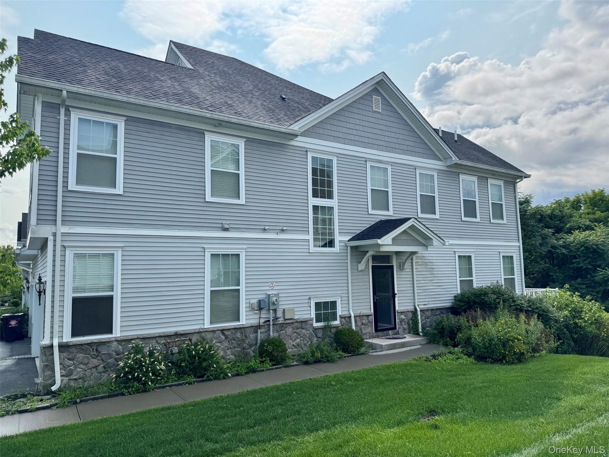 95 Meadow View Drive – For Rent photo 6