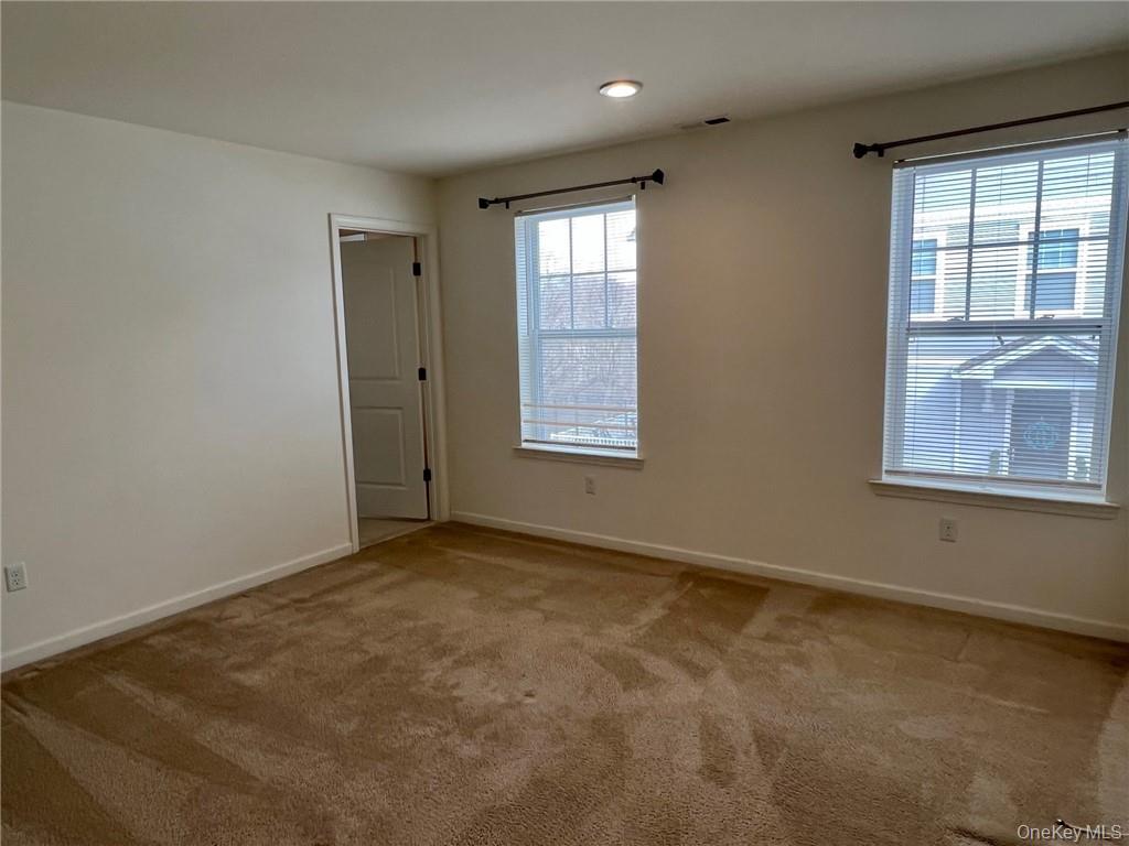 95 Meadow View Drive – For Rent photo 21