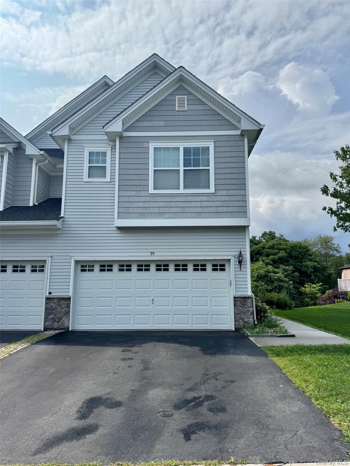95 Meadow View Drive – For Rent photo 2