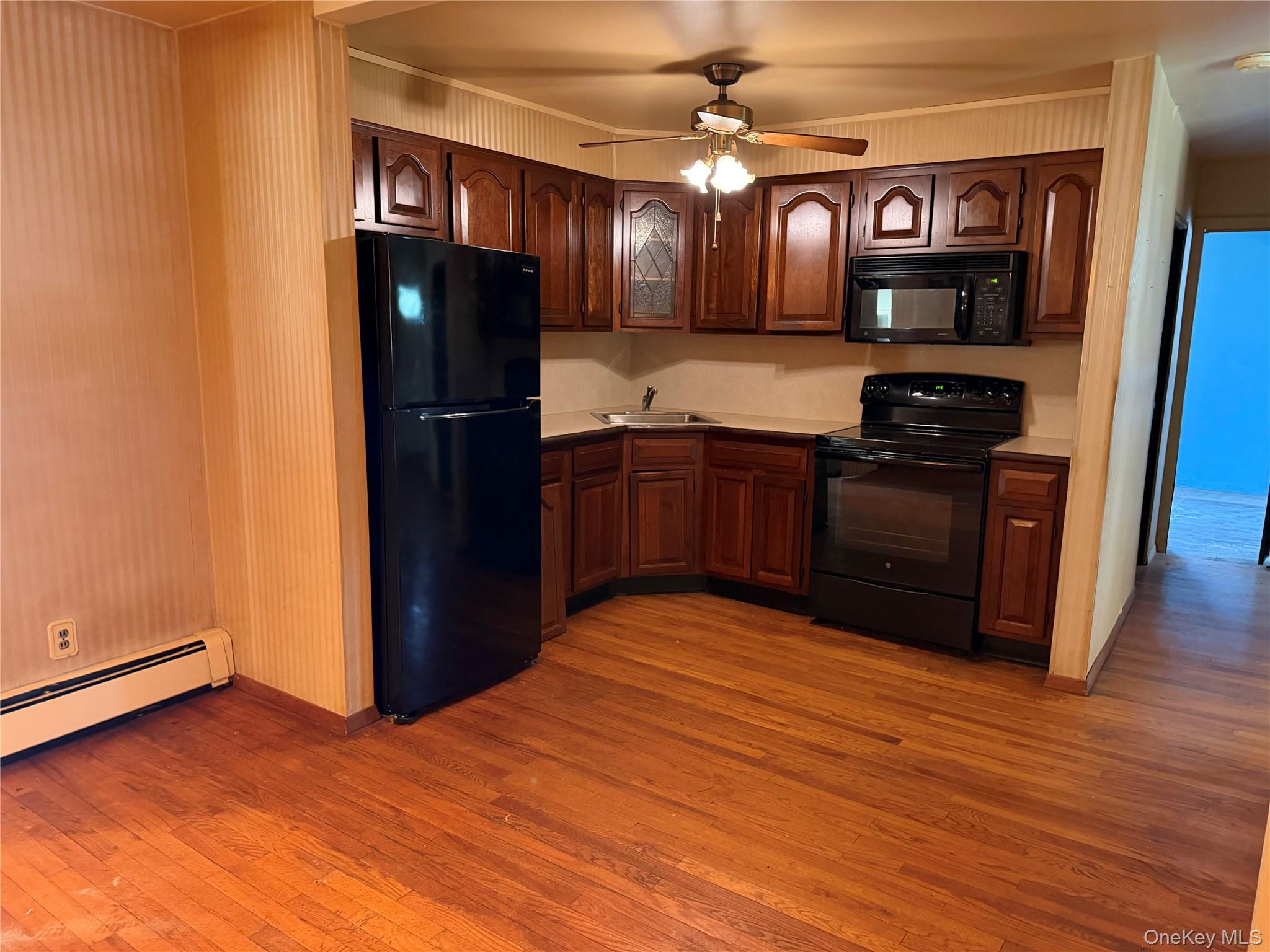 30 Bayview Avenue – For Sale photo 2