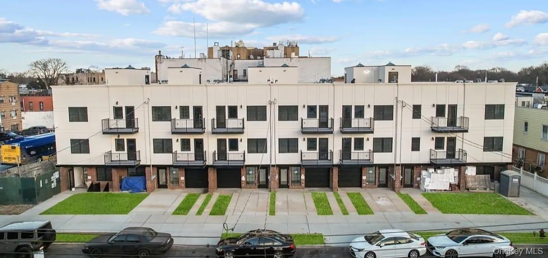 939 Brooklyn Avenue – For Sale