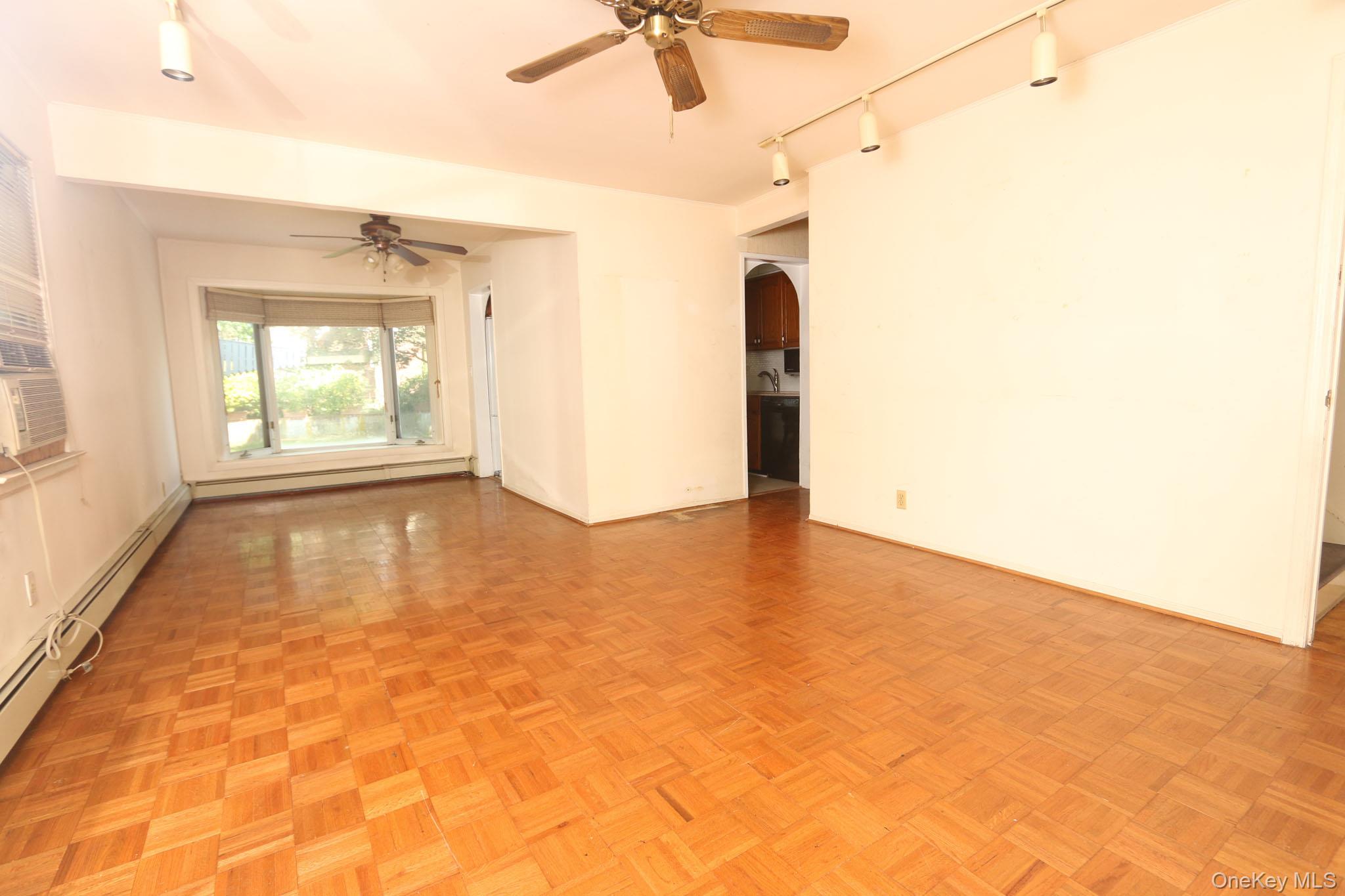 43 Ivanhoe Place – For Sale photo 2