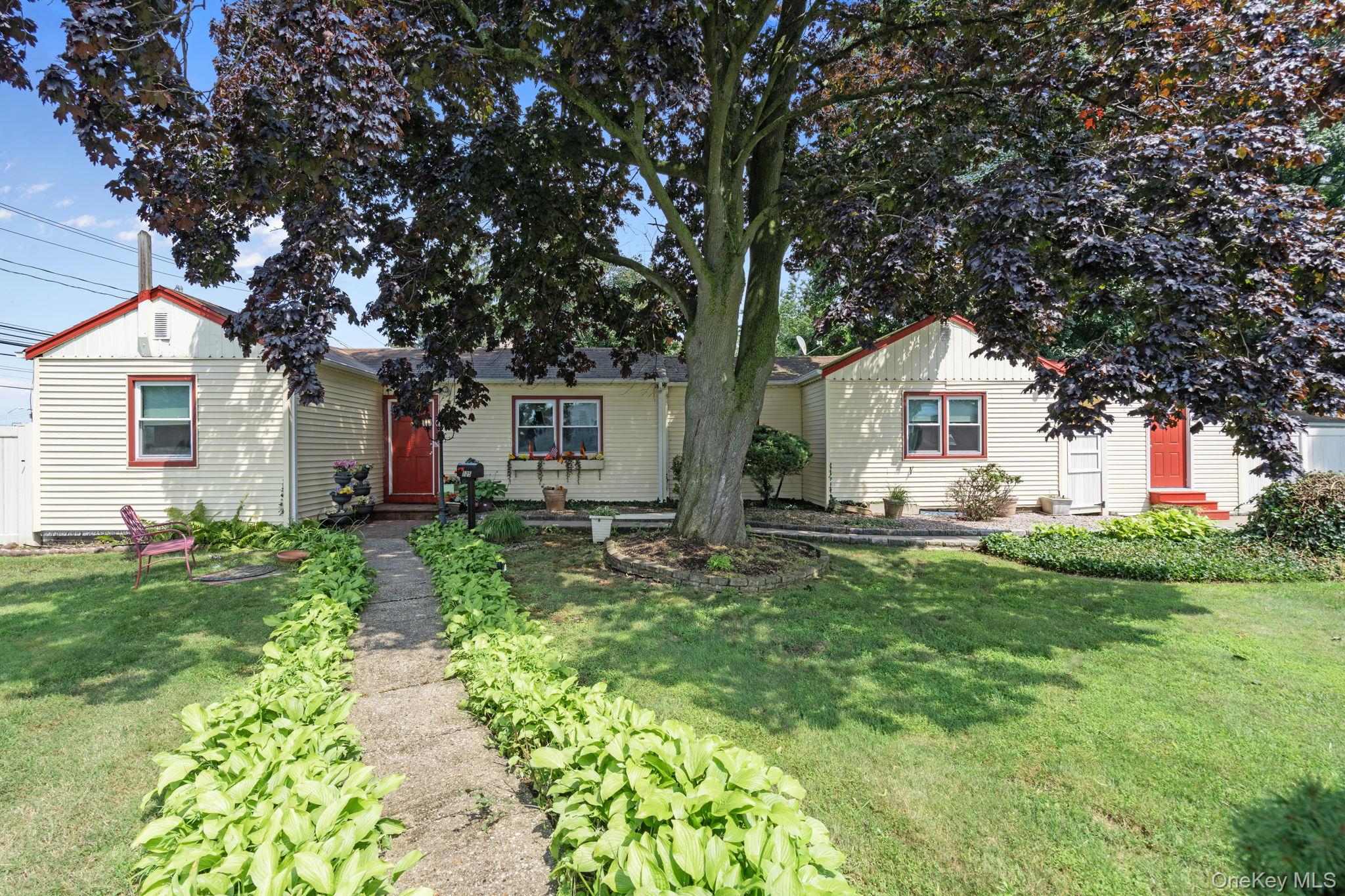 125 1st Street – For Sale