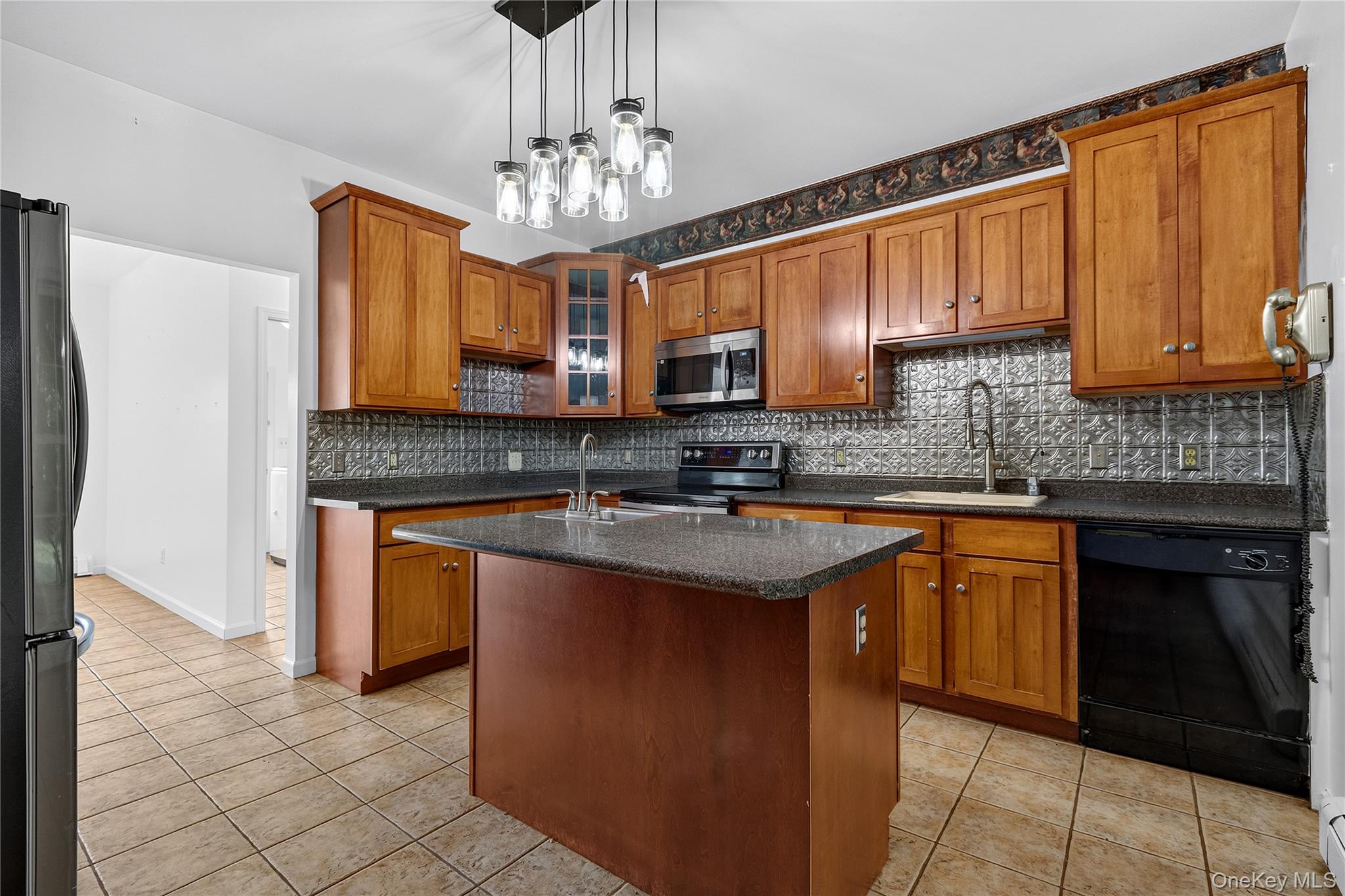 7 Van Keuren Avenue – For Rent photo 11