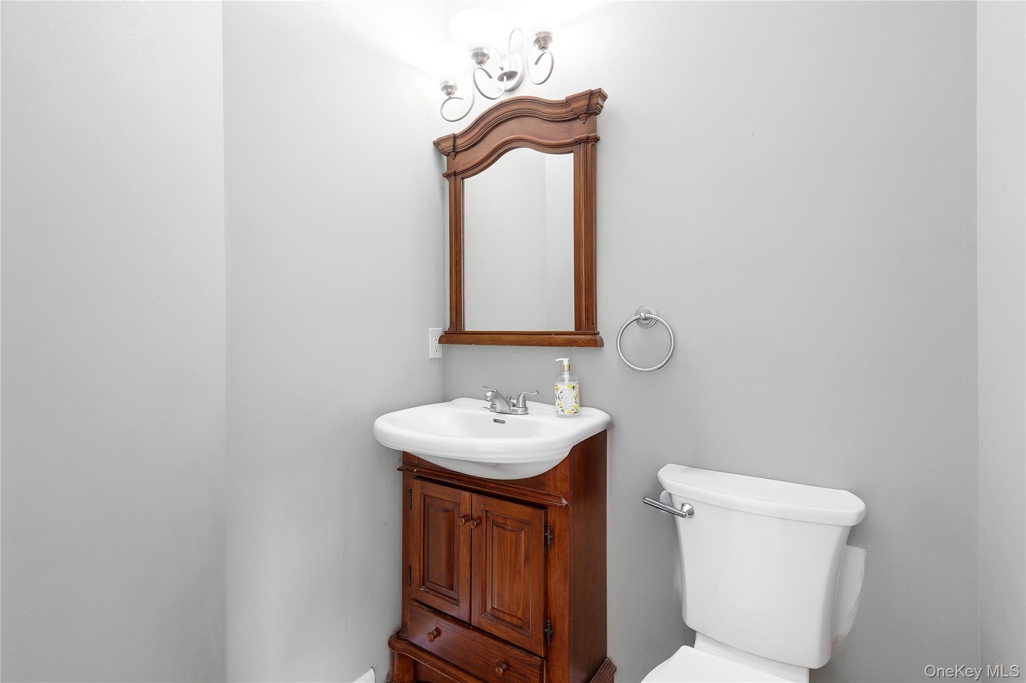 7 Van Keuren Avenue – For Rent photo 10