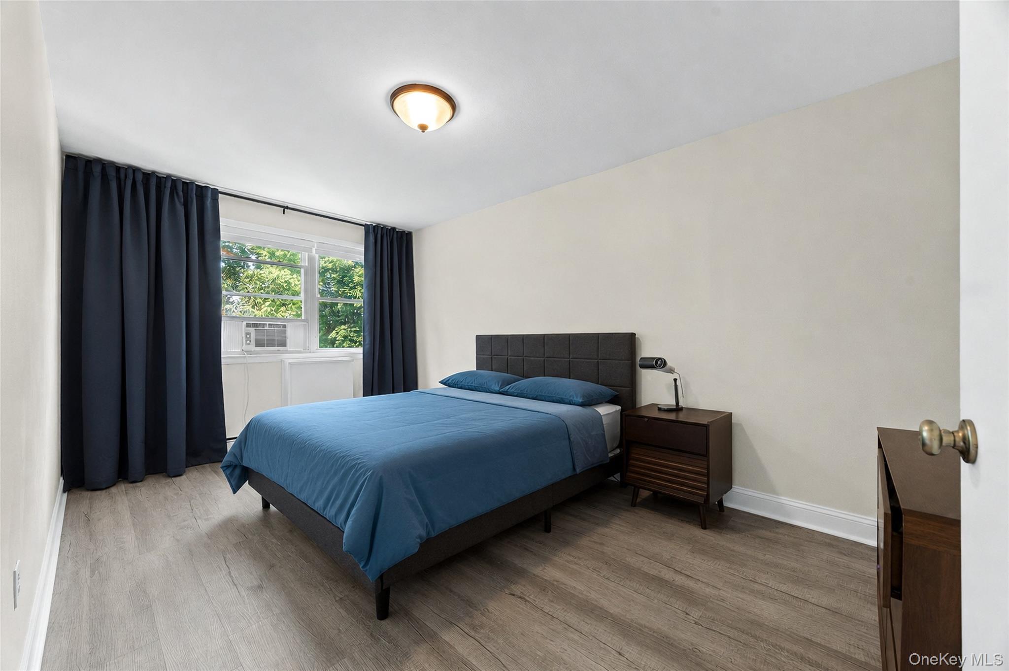 42-18 235 Street – For Sale photo 34