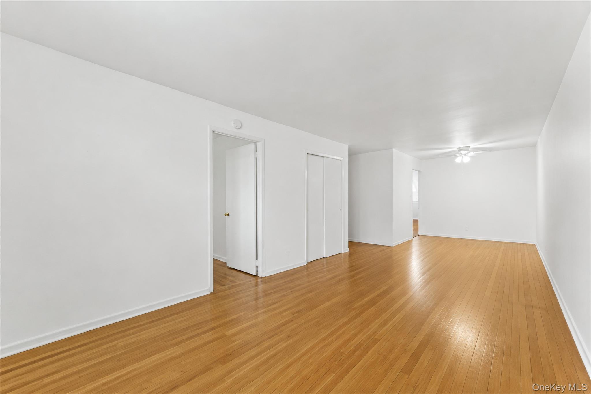 42-18 235 Street – For Sale photo 16