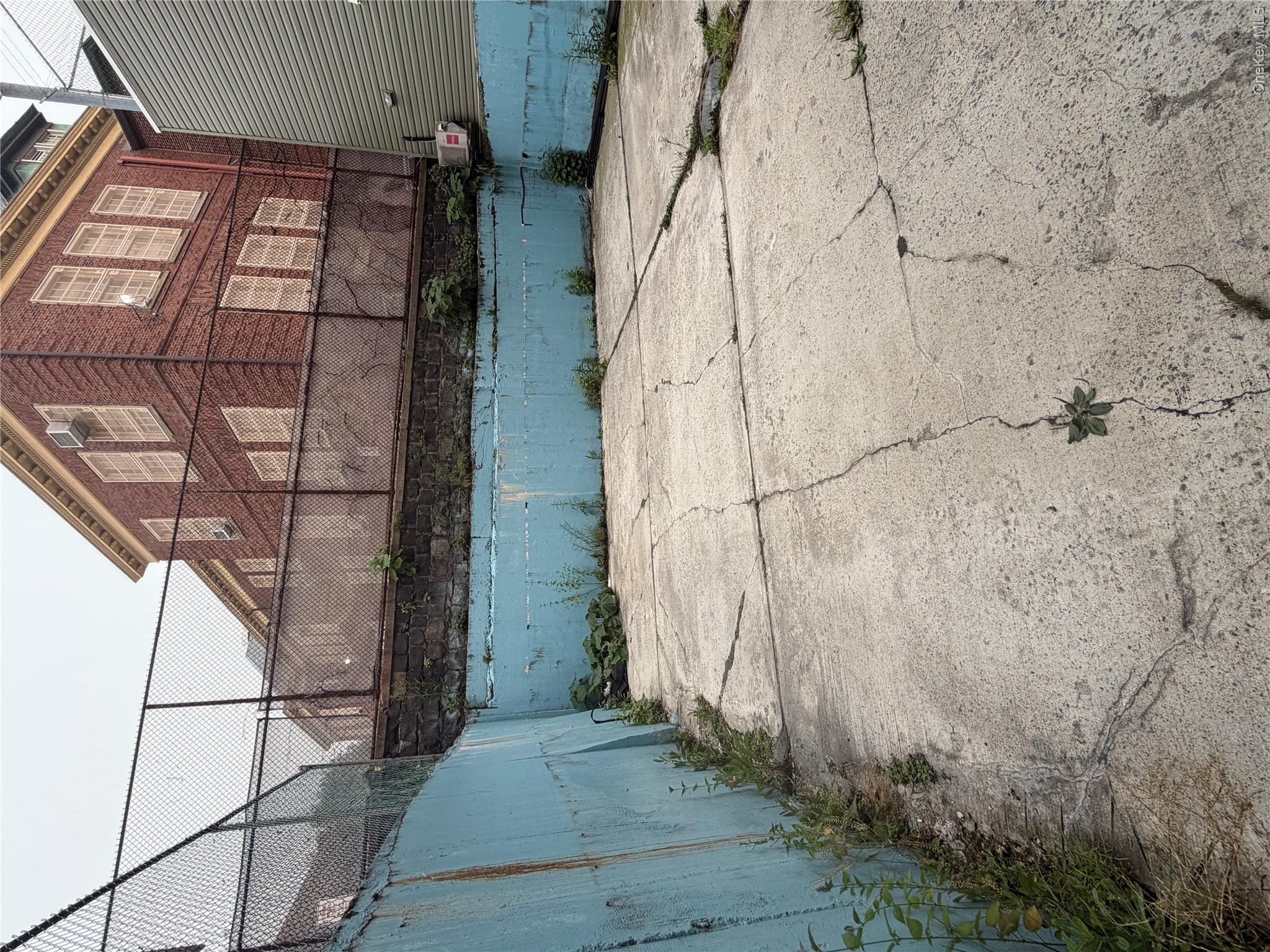 3451 Leavitt Street, Unit 3B photo 2
