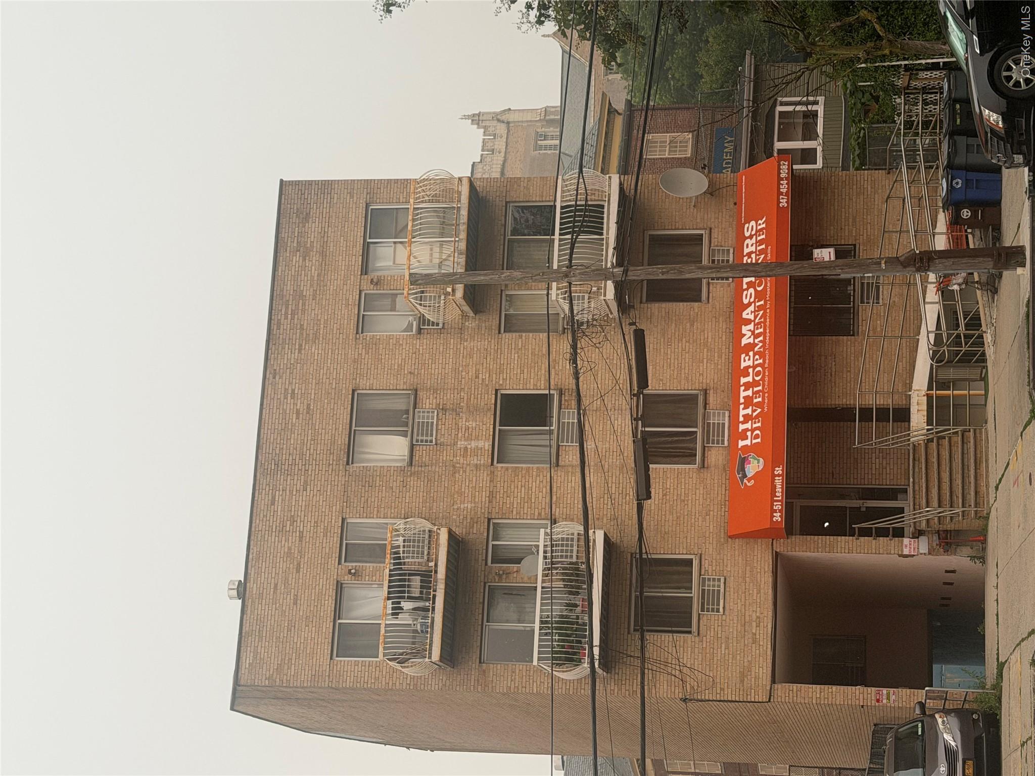 3451 Leavitt Street, Unit 3B