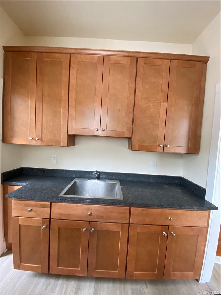 8 Franklin Avenue, Unit 1 photo 2
