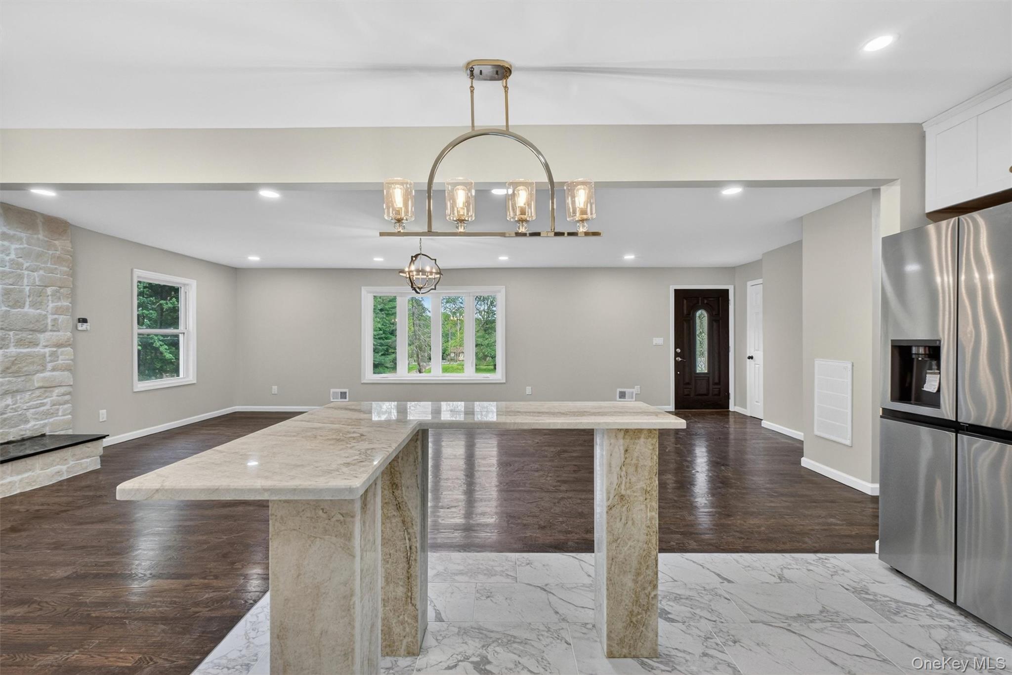 80 N Cross Road – For Sale photo 6