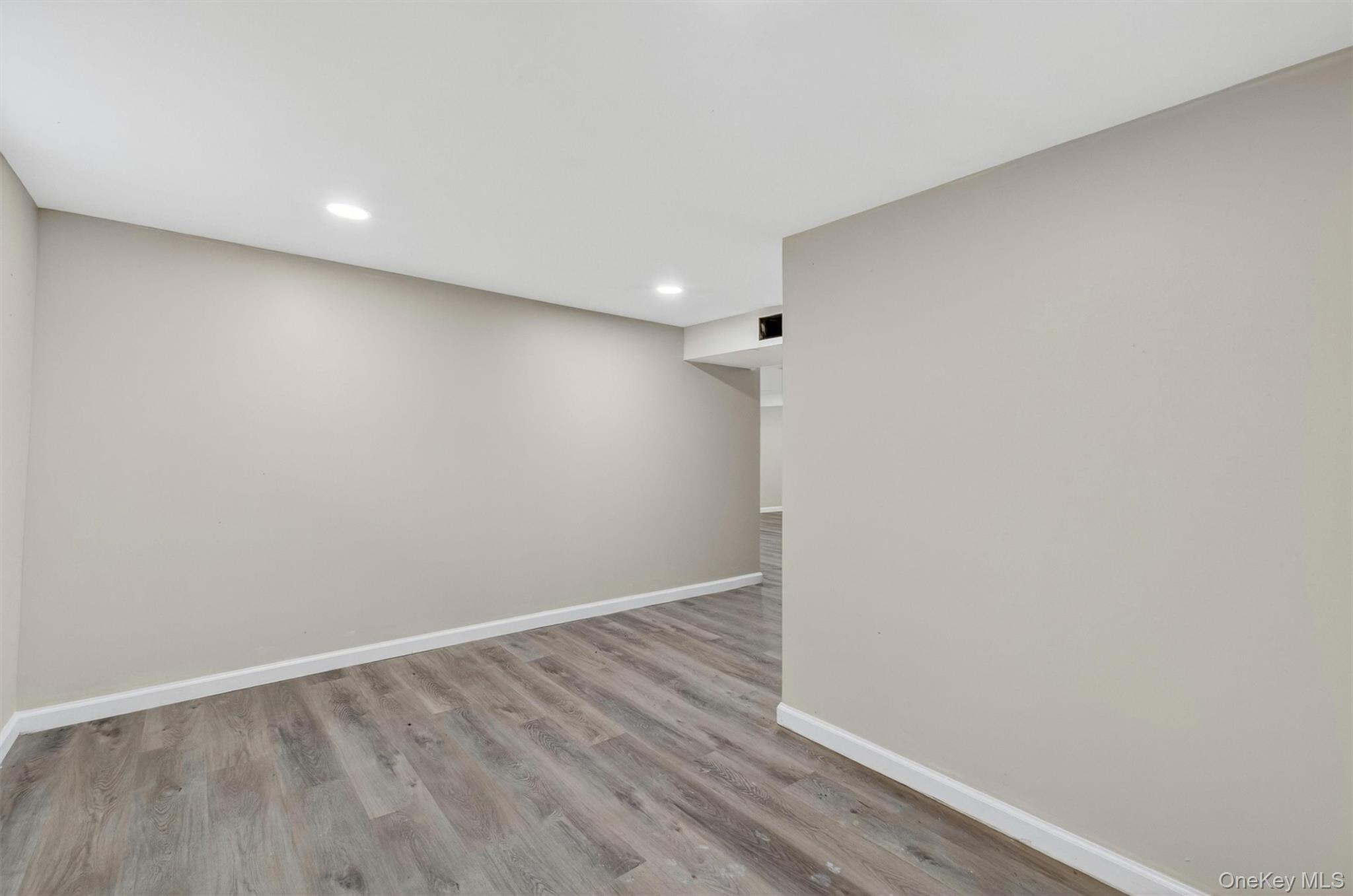80 N Cross Road – For Sale photo 37