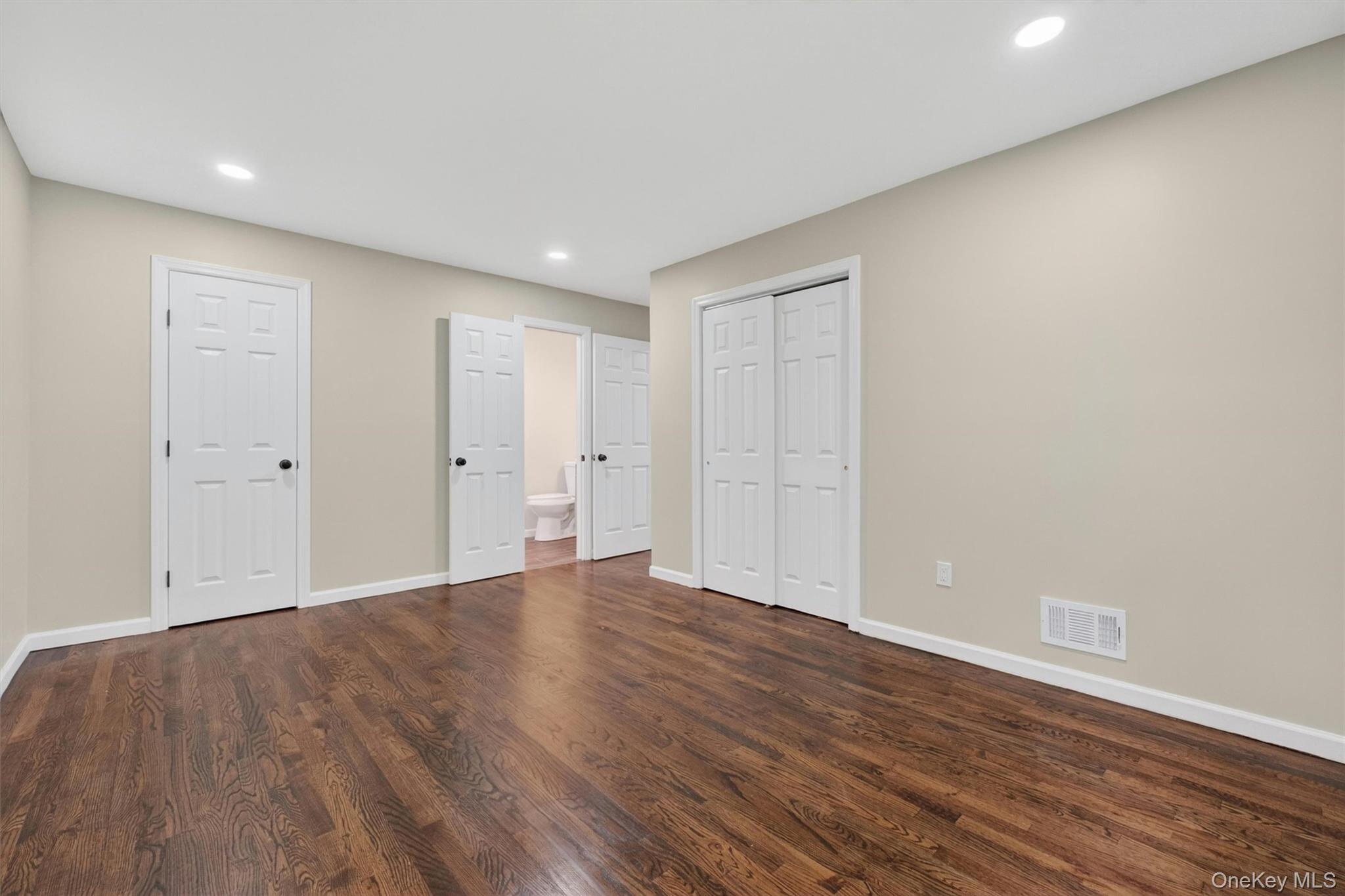 80 N Cross Road – For Sale photo 24