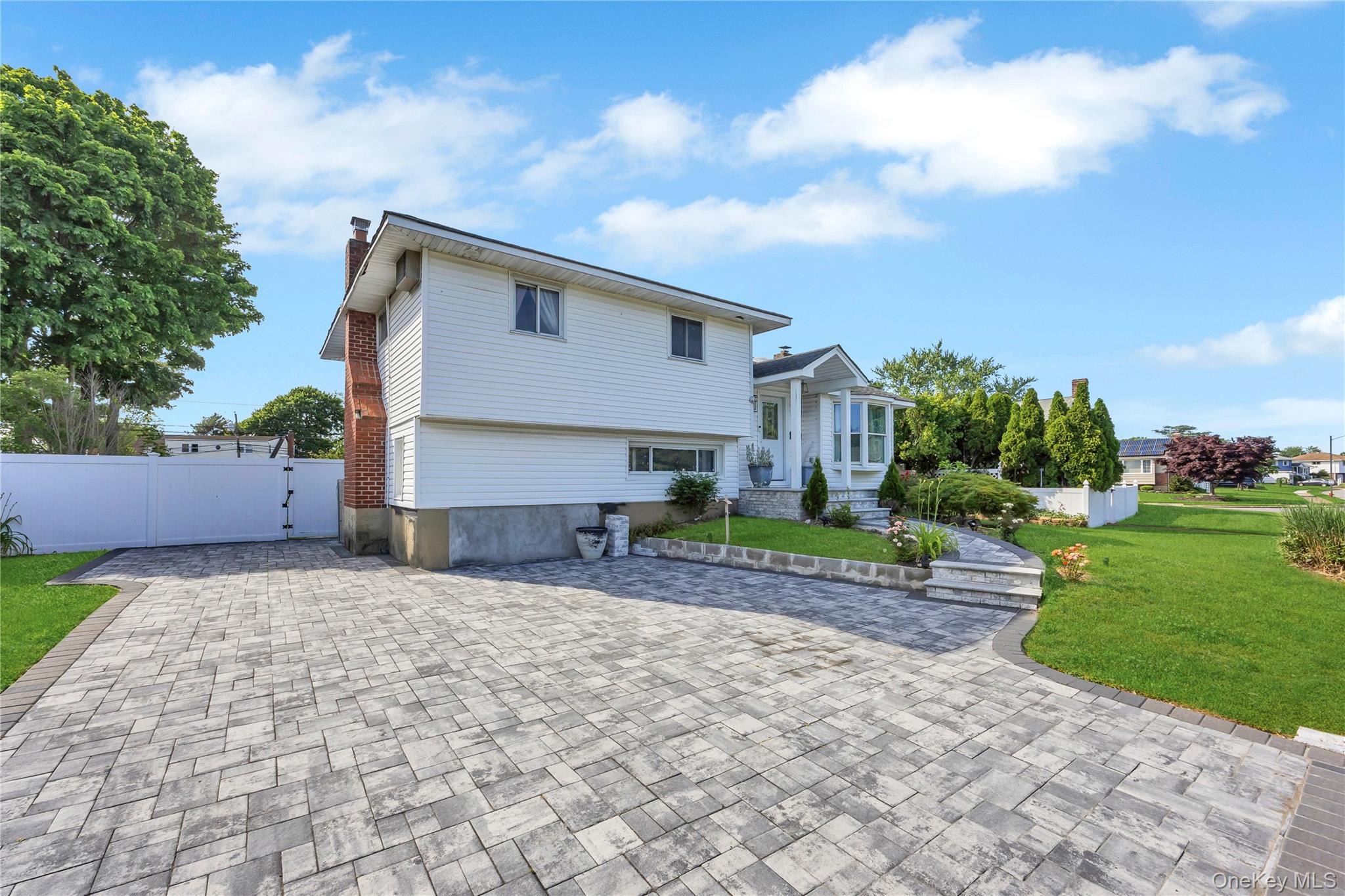 11 Lee Drive – For Sale photo 2