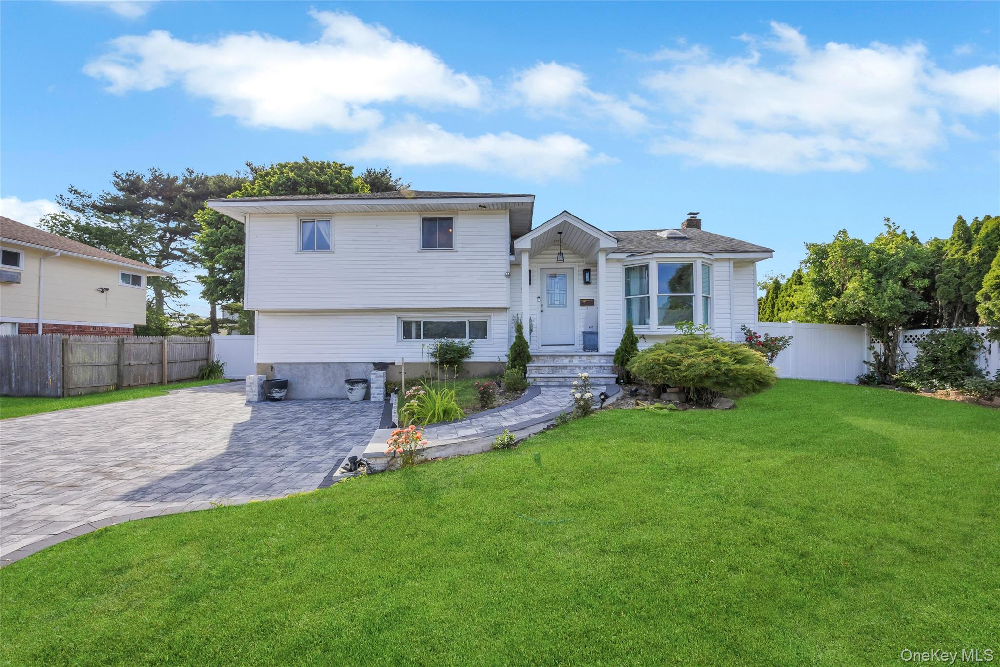 11 Lee Drive – For Sale