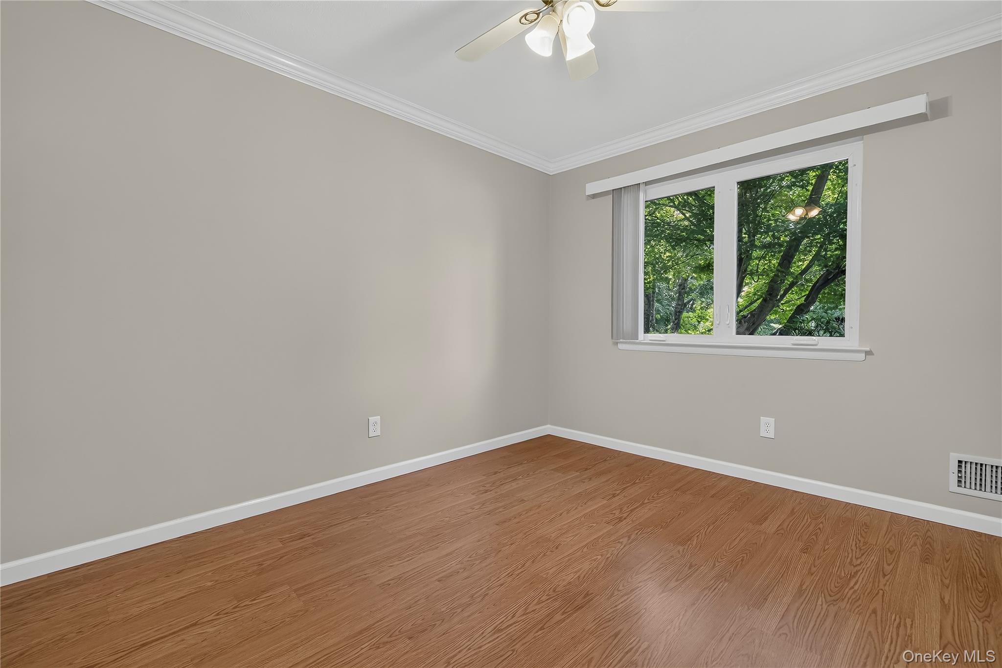 196 Long Hill Drive, Unit B photo 28