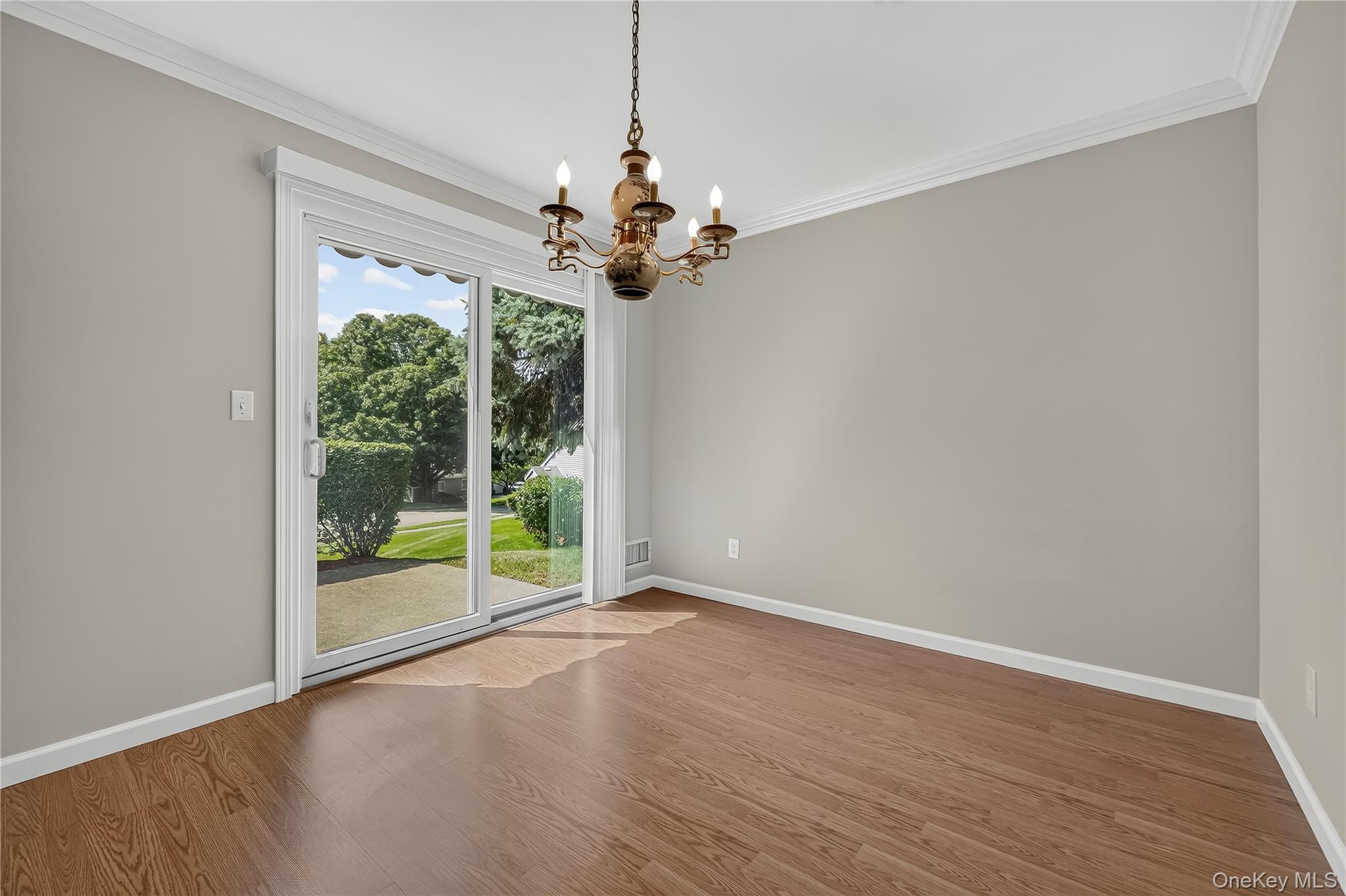 196 Long Hill Drive, Unit B photo 15