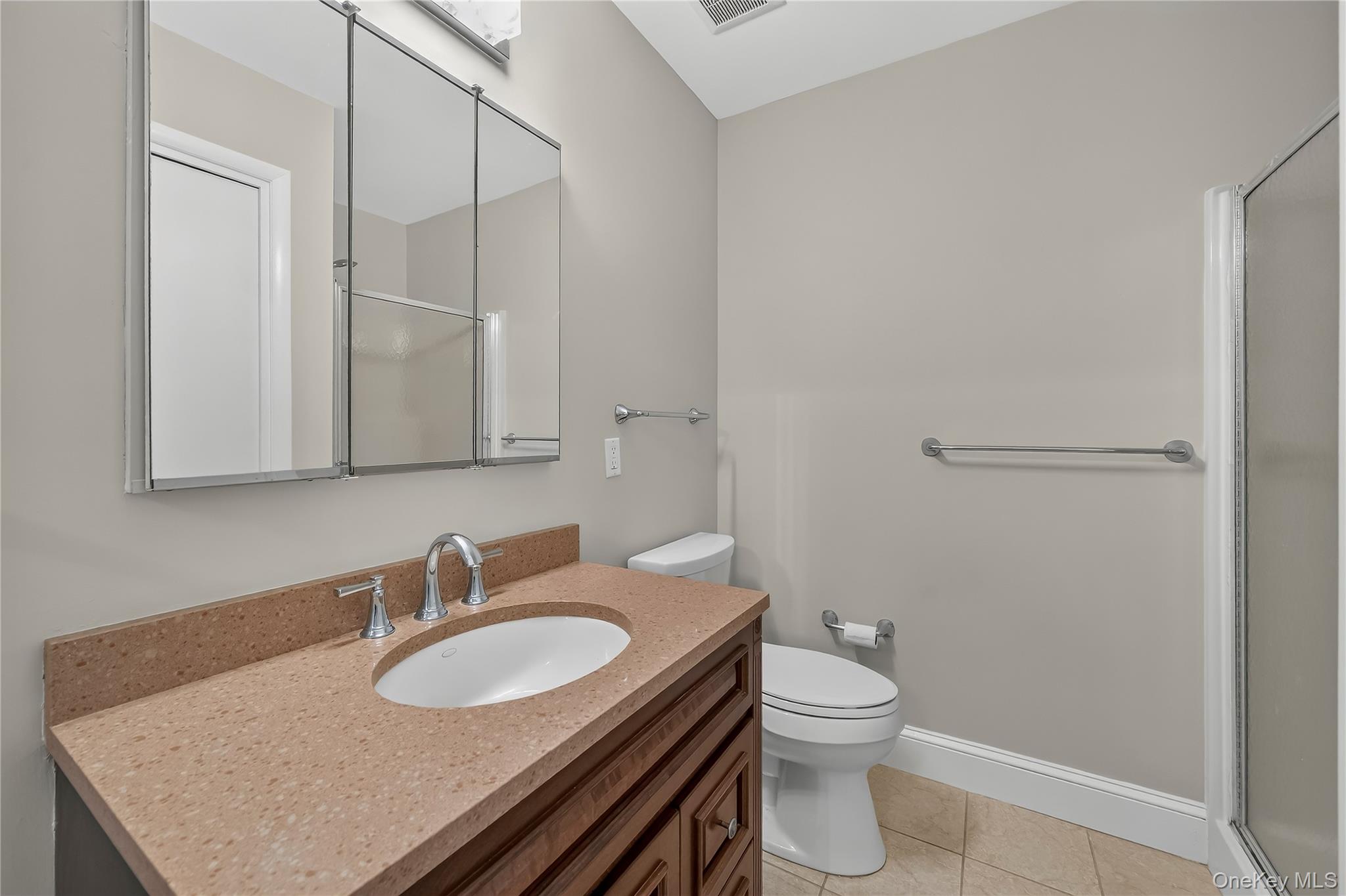 196 Long Hill Drive, Unit B photo 25