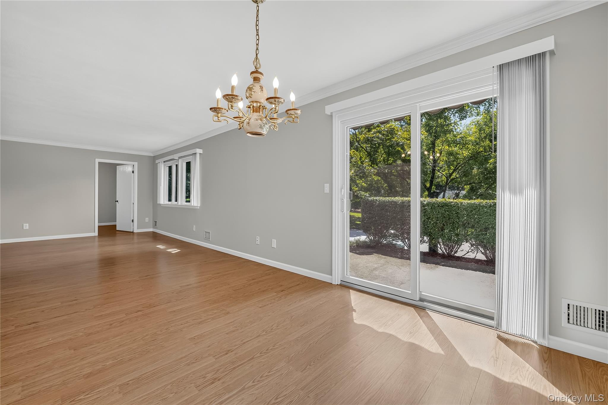 196 Long Hill Drive, Unit B photo 16